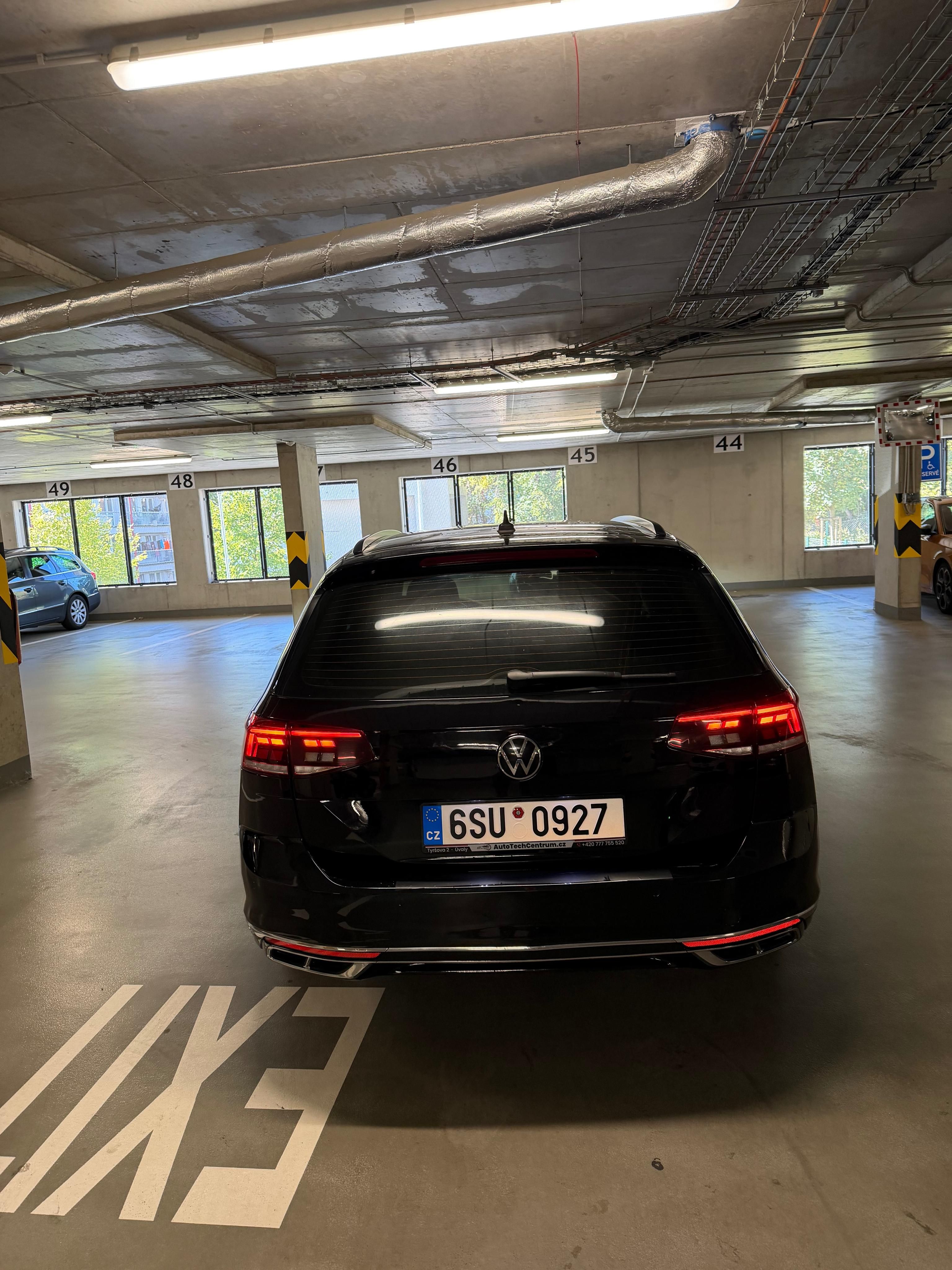 Volkswagen Passat, R - Line, 2.0 tdi, tažné - fotka 6