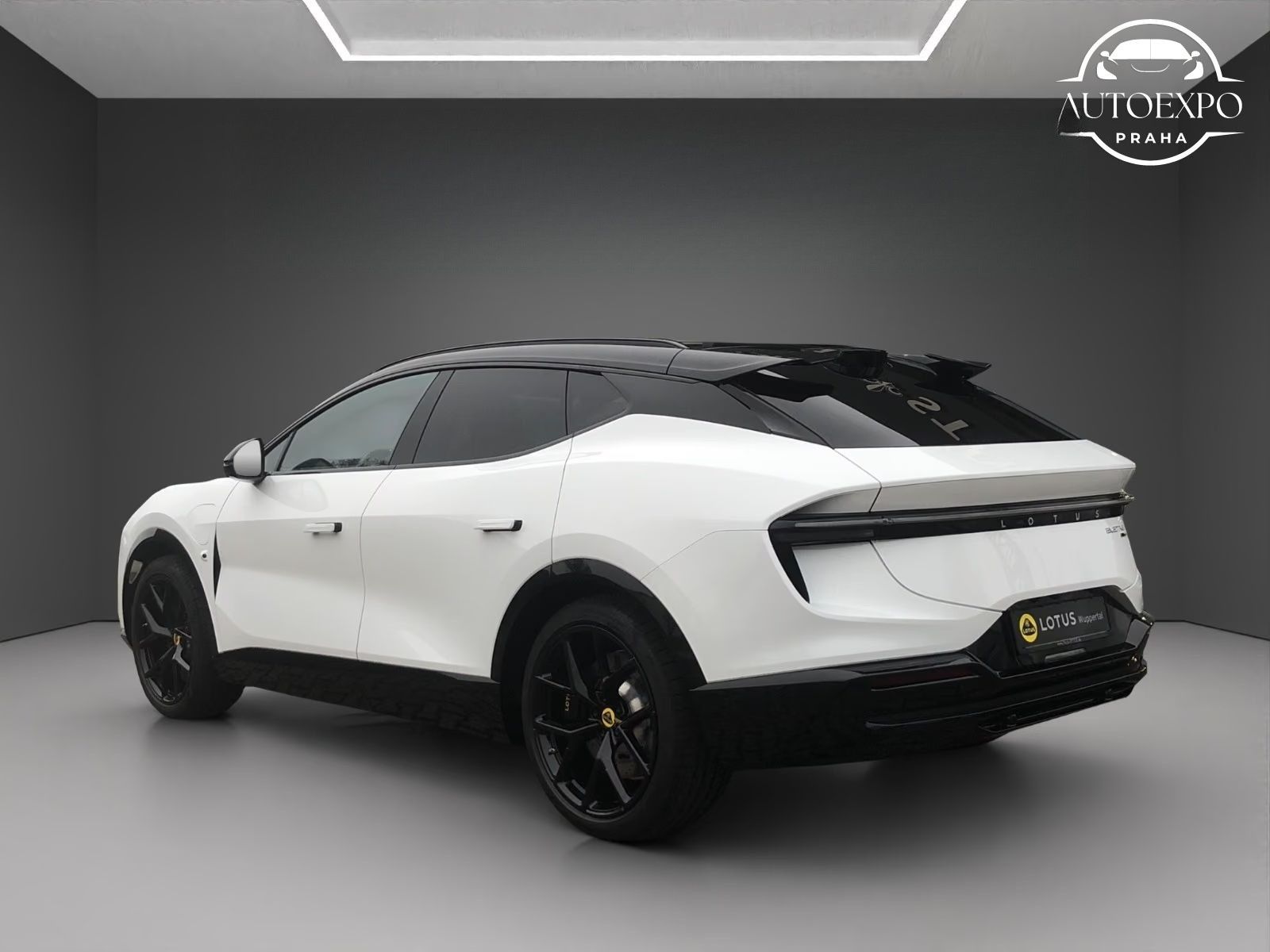 Lotus Eletre, 600 Business Lotus * - fotka 4