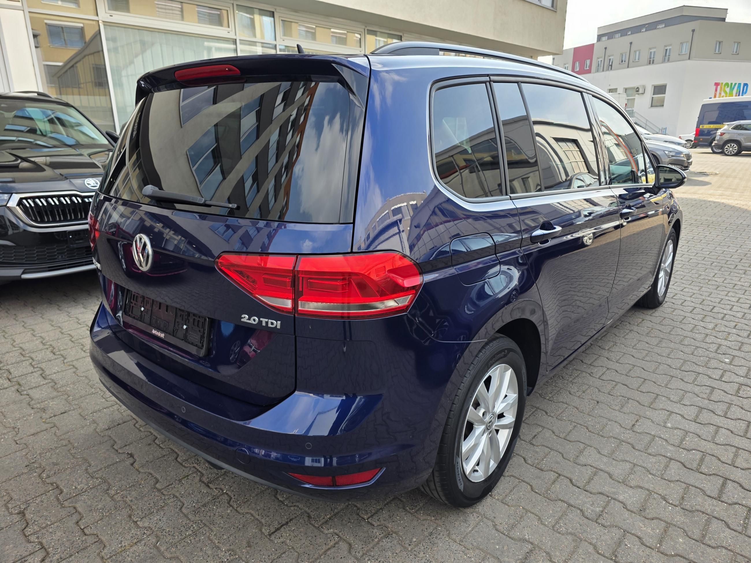 Volkswagen Touran, 2.0TDI 110kW TAŽNÉ NAVI ALU - fotka 6