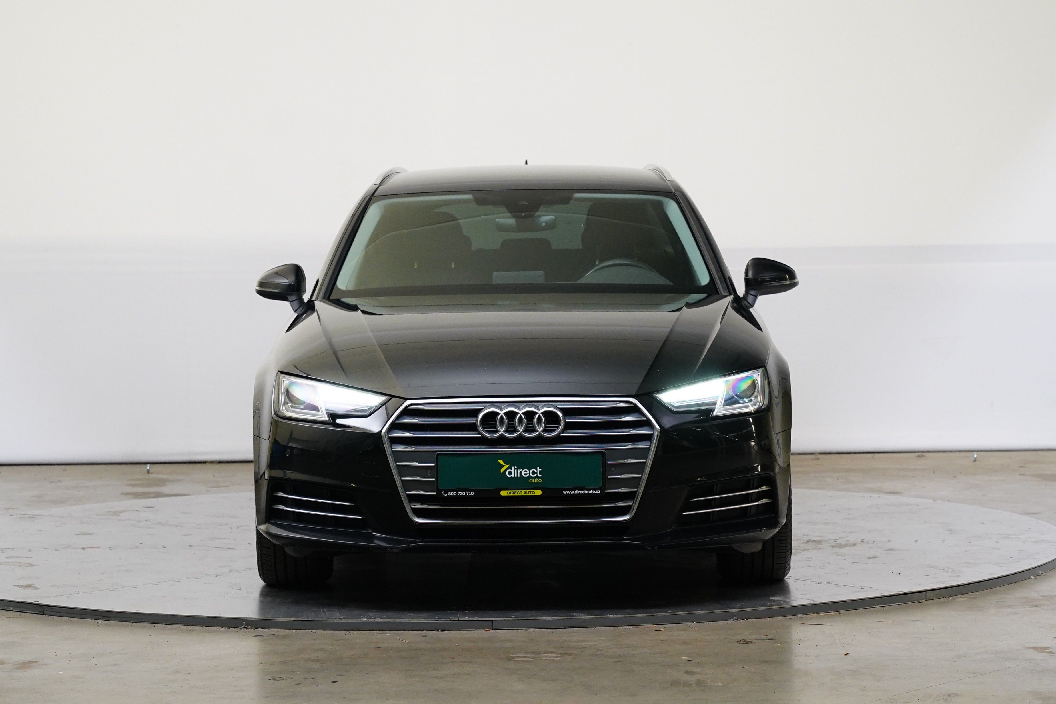 Audi A4, 2.0 TDI 110 kW Avant - fotka 4