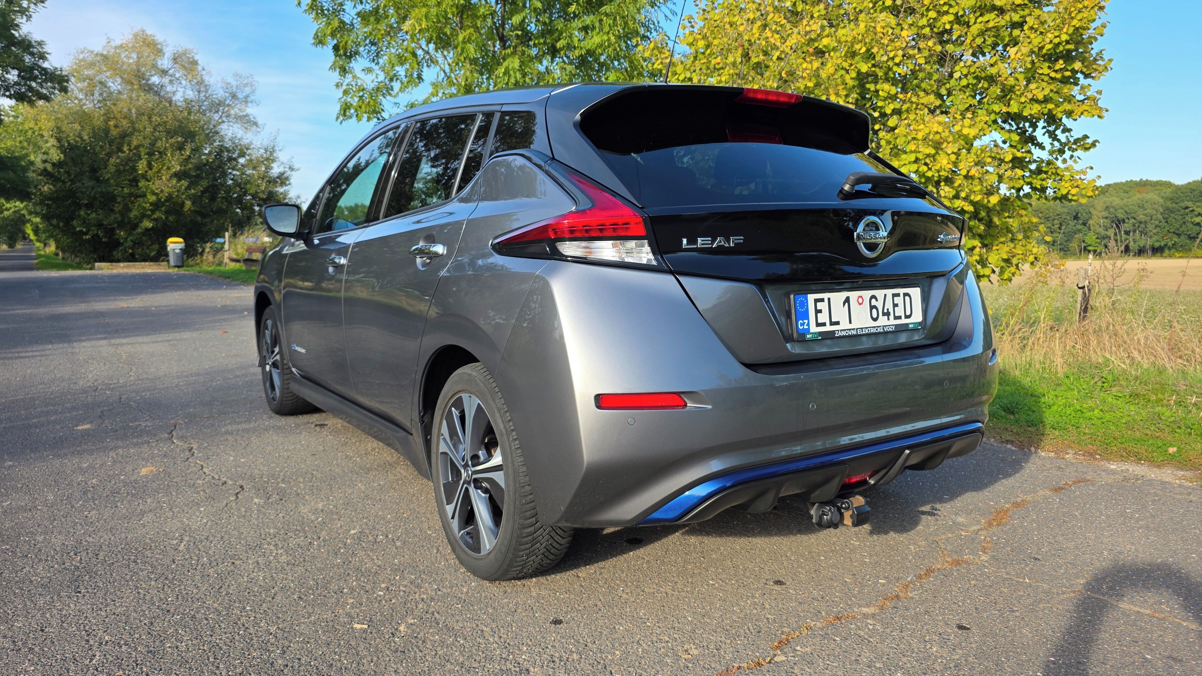 Nissan LEAF, 62 kWh, TEKNA, Tažné, SOH 89% - fotka 2