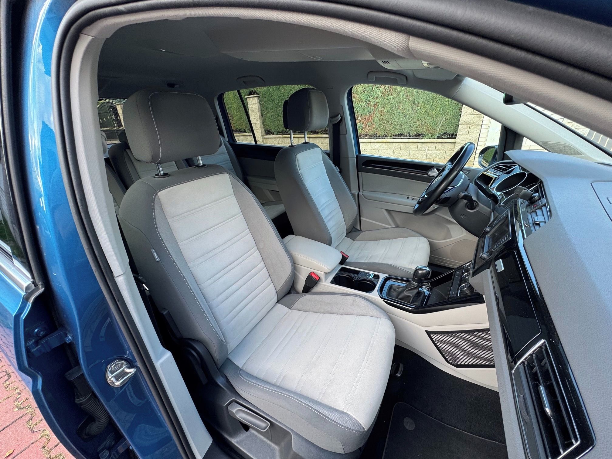 Volkswagen Touran, 2.0 TDI 140 kW DSG, 115000km - fotka 5