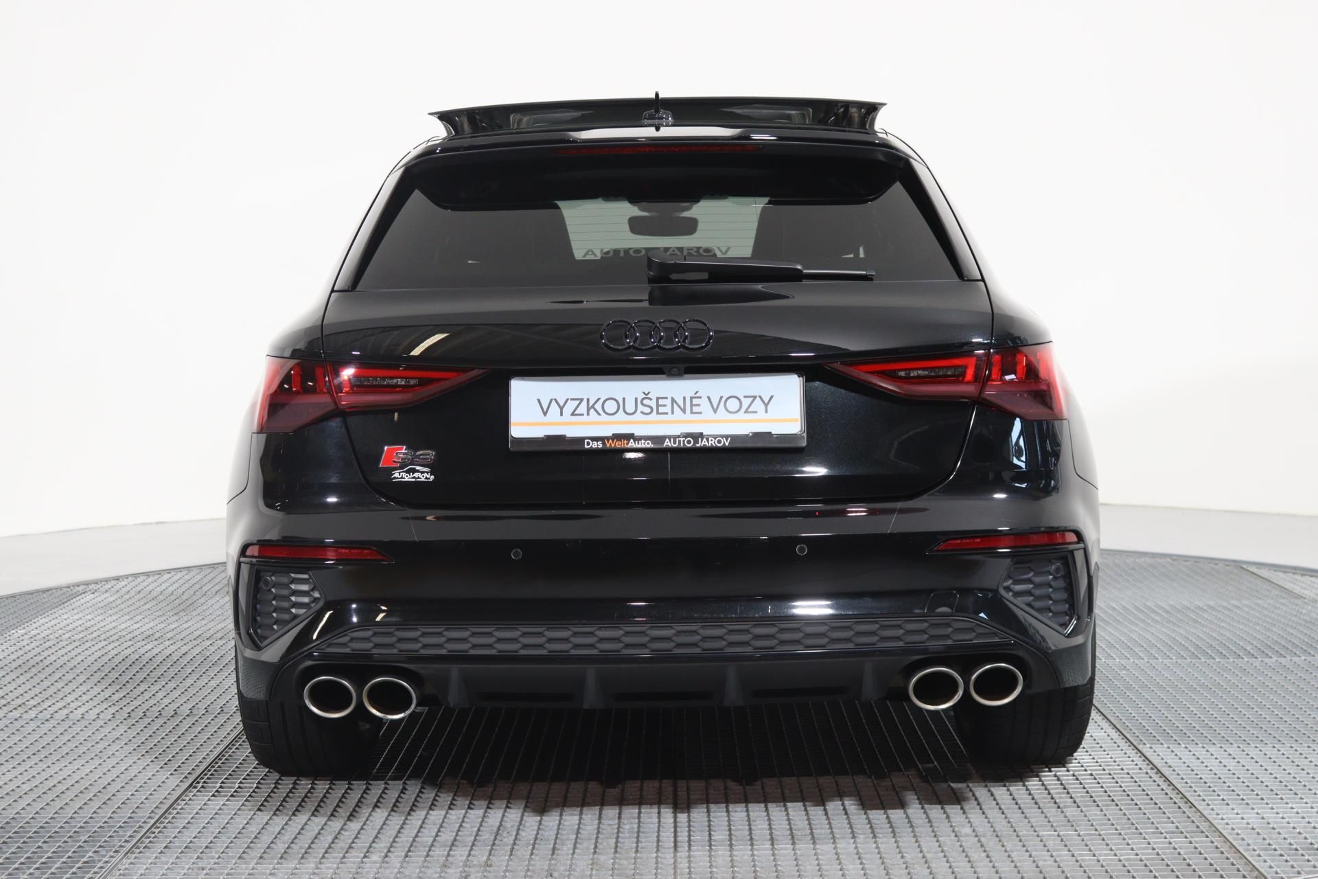 Audi S3, Sportback 2,0TFSI 228kW quattr - fotka 6