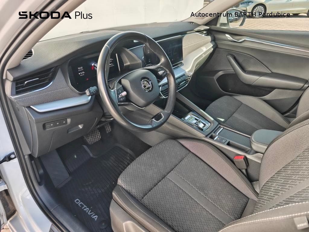 Škoda Octavia, Combi / 1,5 TSI / 110 kW / Sty - fotka 5
