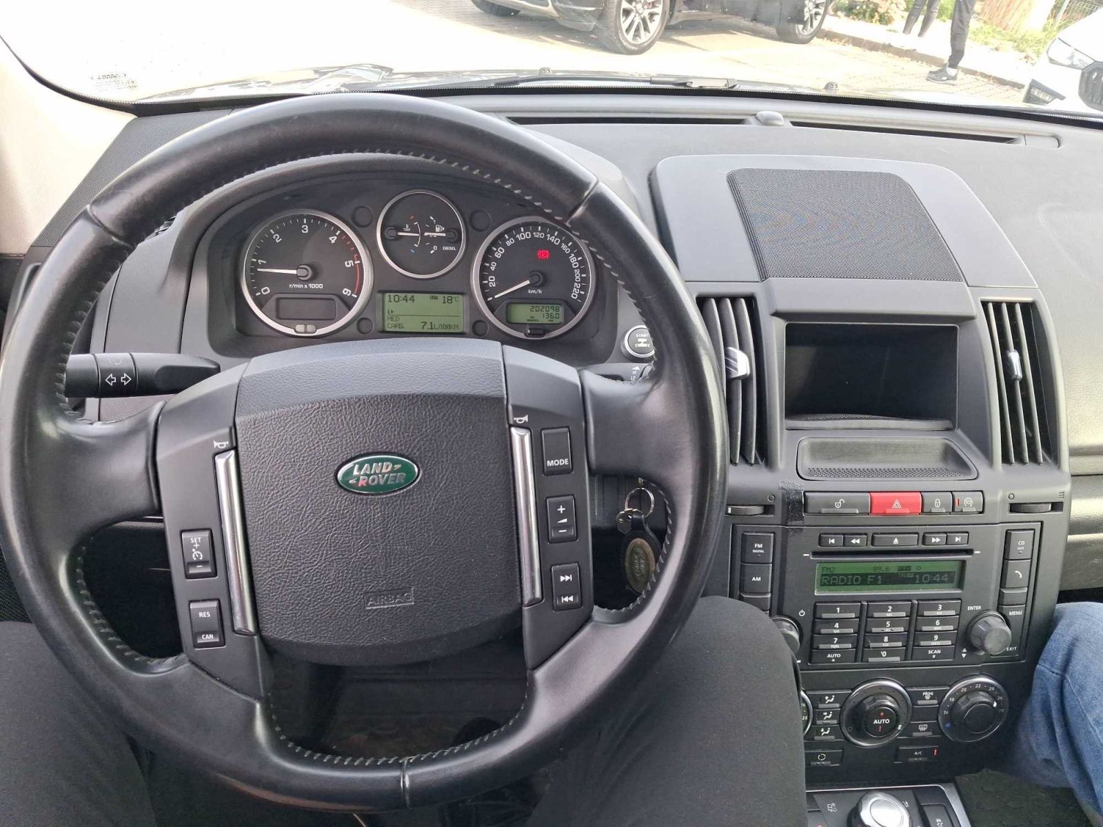 Land Rover Freelander, 2.2 TD4, 4X4, Kožené sedačky - fotka 3