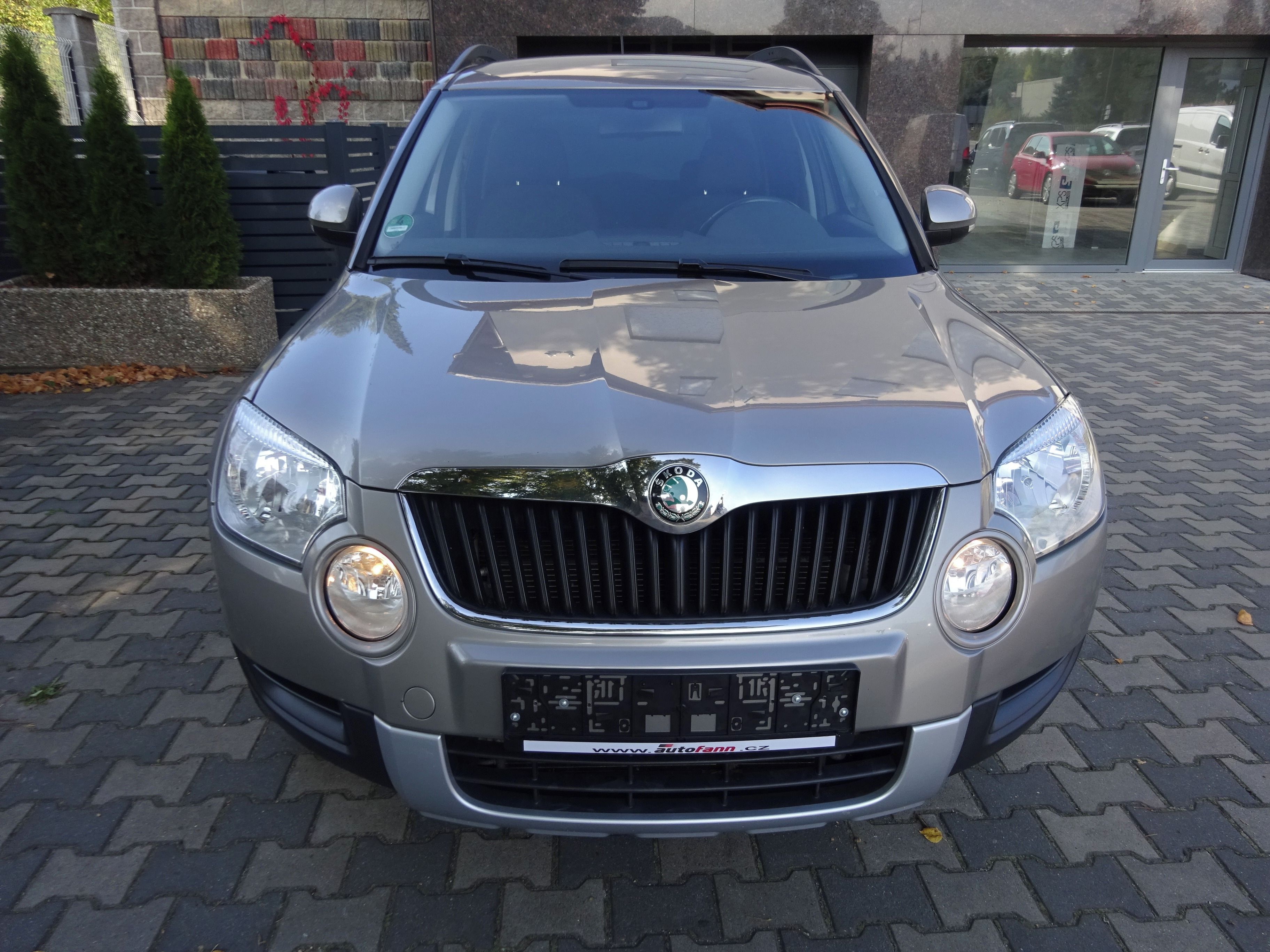 Škoda Yeti, 1.4TSi 90kW.Family. Serv.kniha - fotka 2