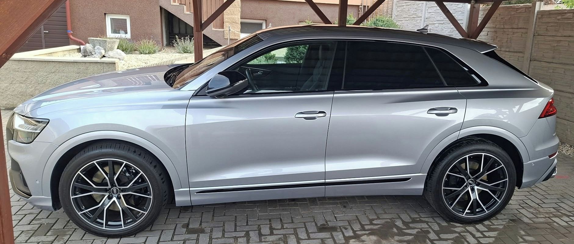 Audi SQ8, ZÁRUKA, MAX VÝBAVA, WEBASTO - fotka 5