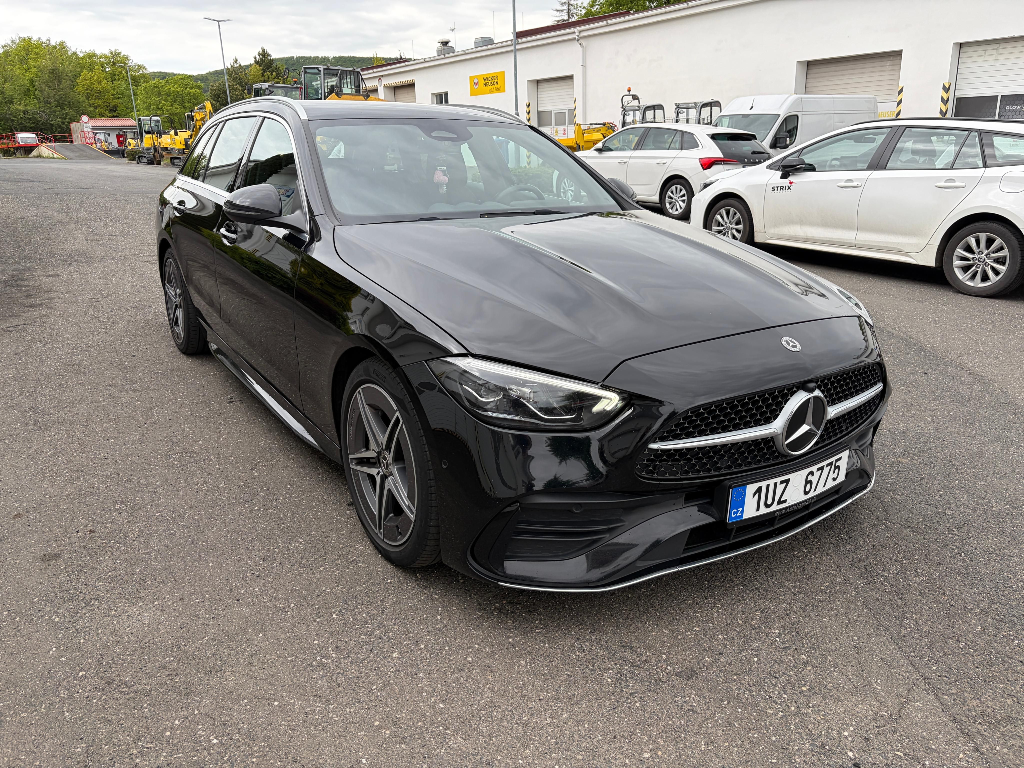 Mercedes-Benz Třídy C, 200d AMG - Line - fotka 2