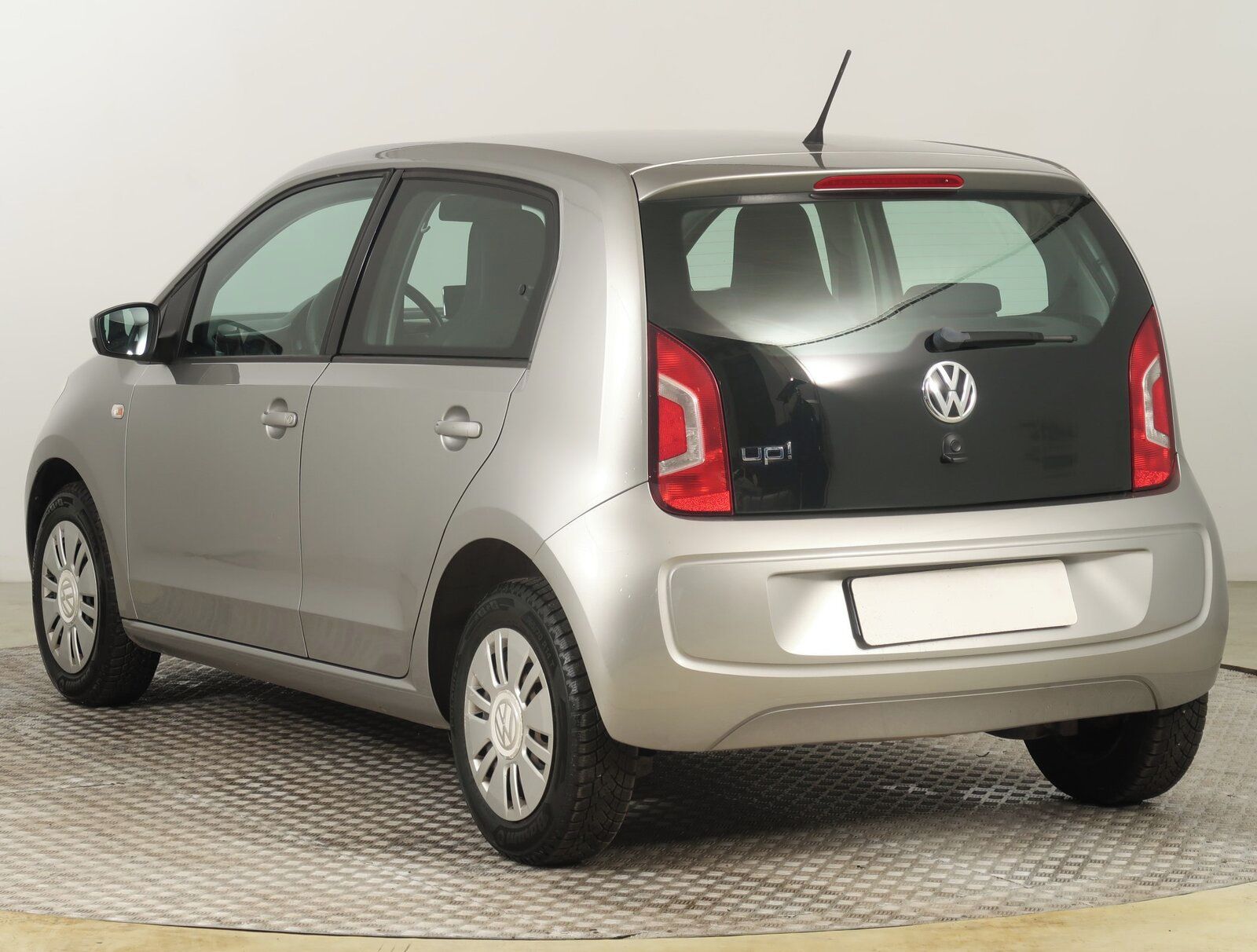 Volkswagen Up!, 1.0 MPI, Serv.kniha - fotka 4