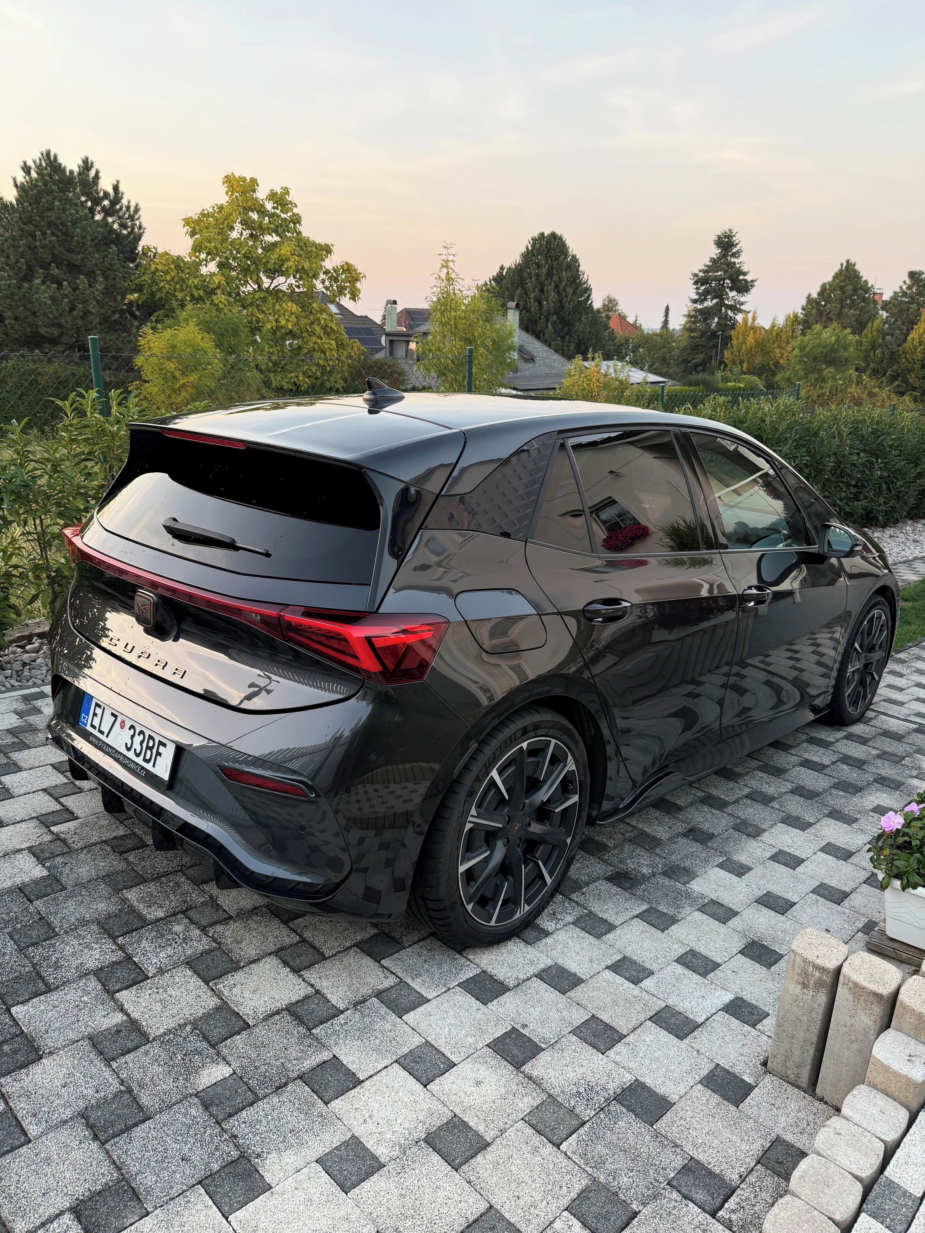 Cupra Born, DCC, 78Ah, 170kw - fotka 3