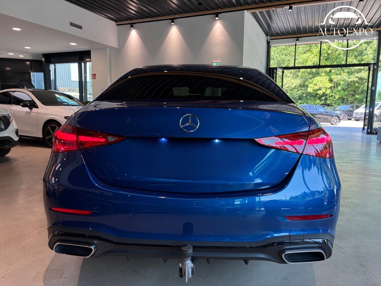 Mercedes-Benz Třídy C, C 300d *BURMESTER/*AMG* - fotka 6