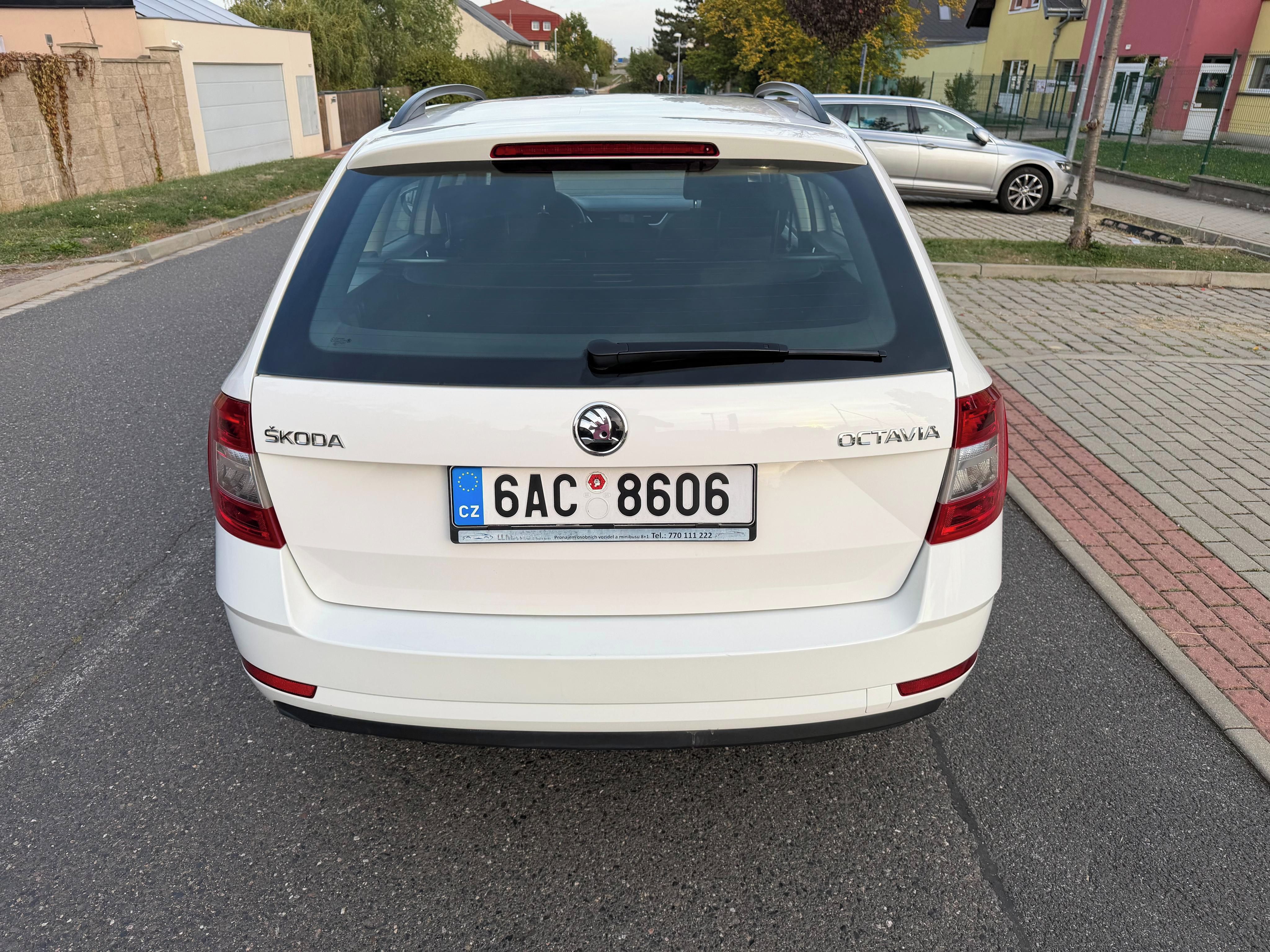 Škoda Octavia, 1.6 TDI, 85 KW, KOUPENO V ČR - fotka 5
