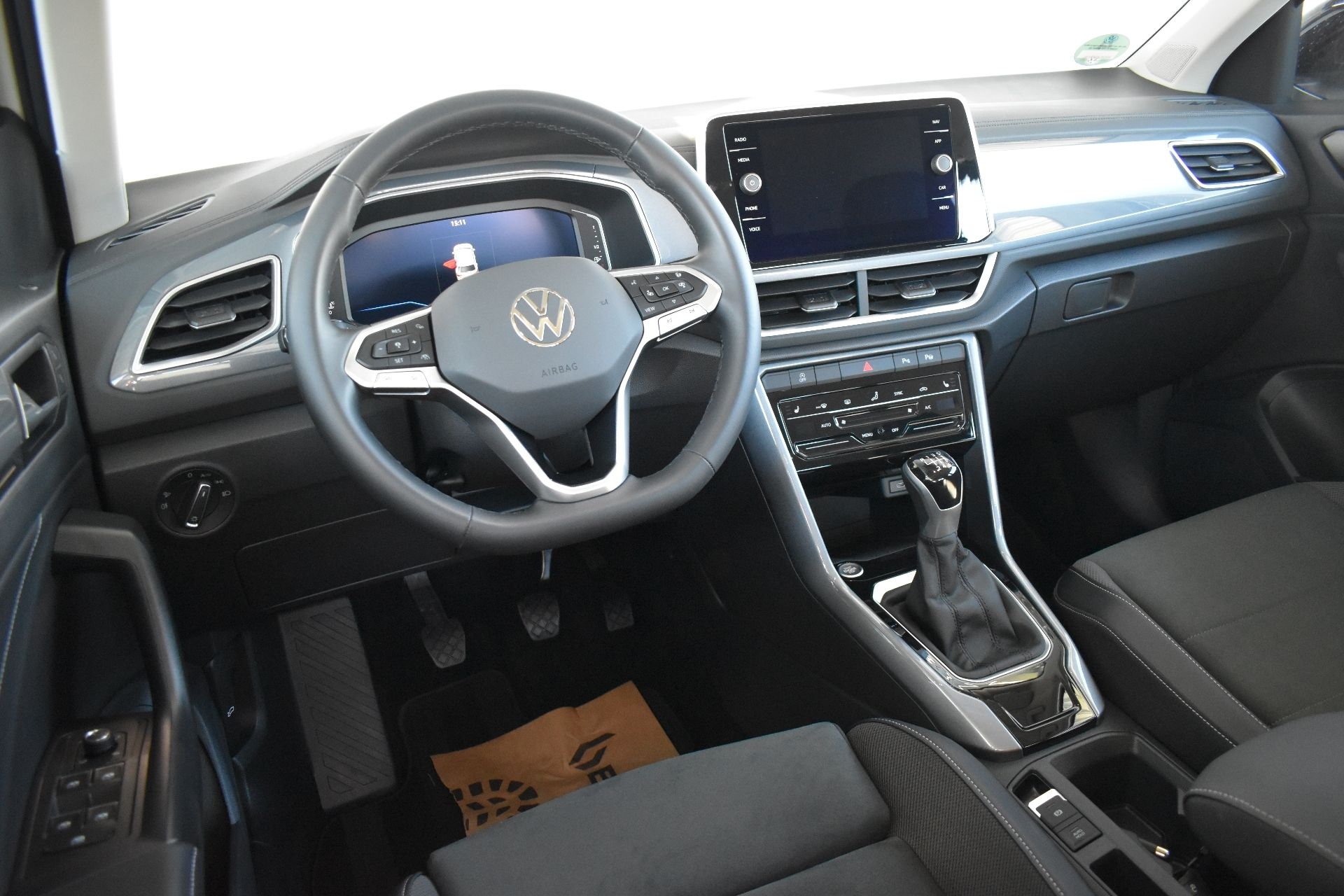 Volkswagen T-Roc, 1.5TSI 110kW Manuál,StyleGT - fotka 5