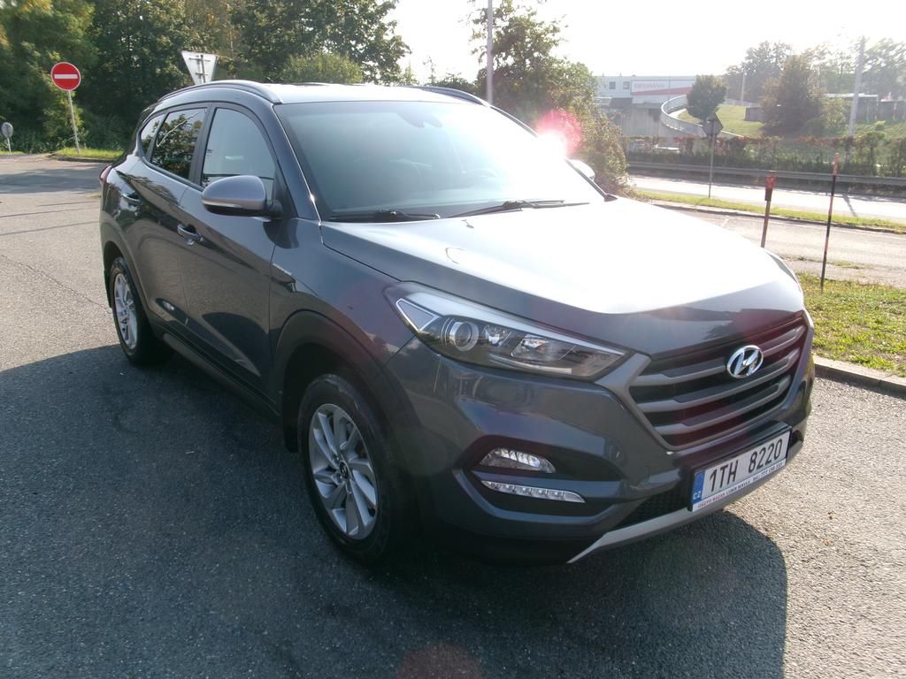 Hyundai Tucson, 1.6 GDi KOUPENO ČR,1.MAJITEL - fotka 4