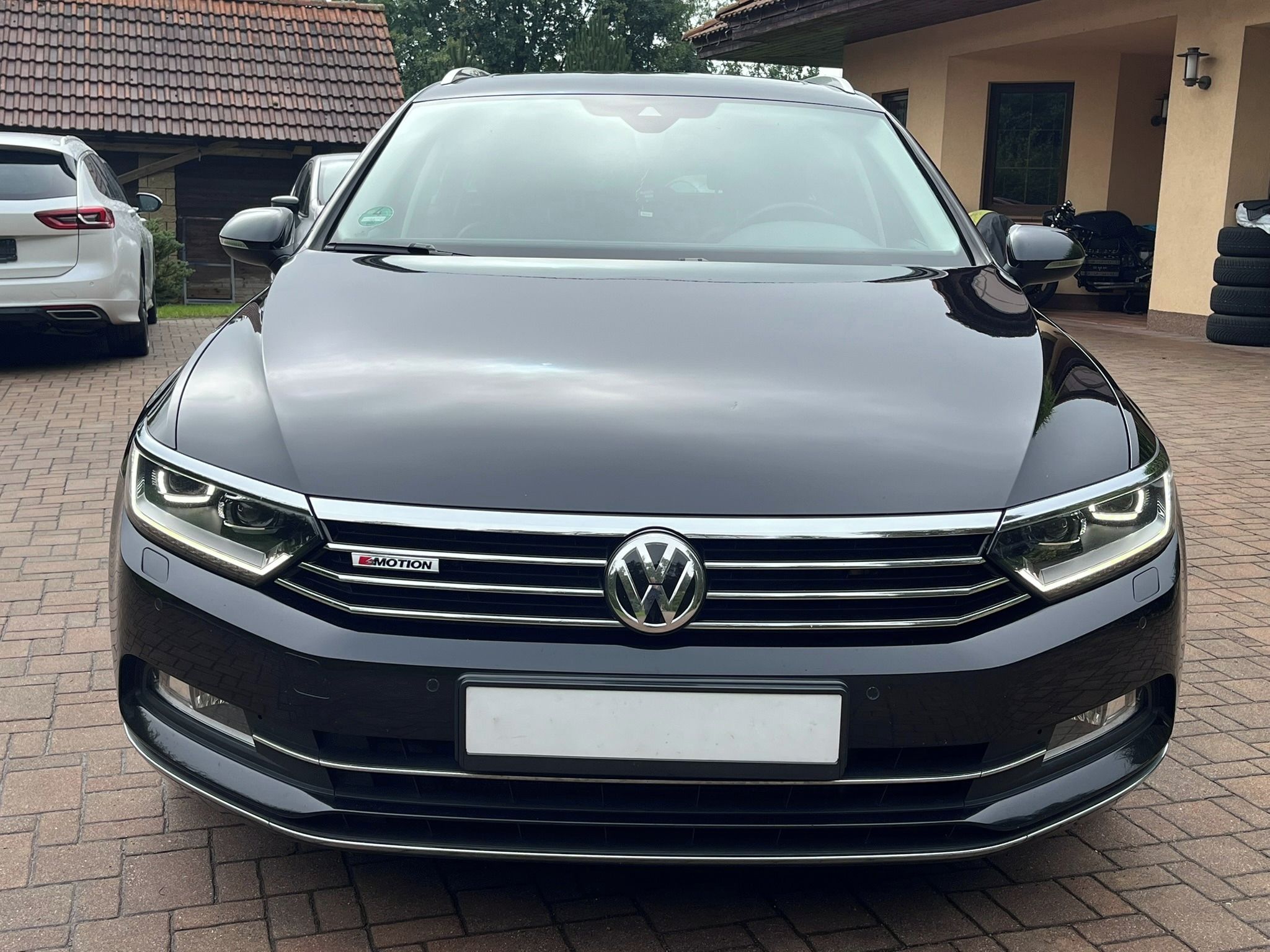 Volkswagen Passat, 2.0BiTDI Highline ACC Panorama - fotka 3