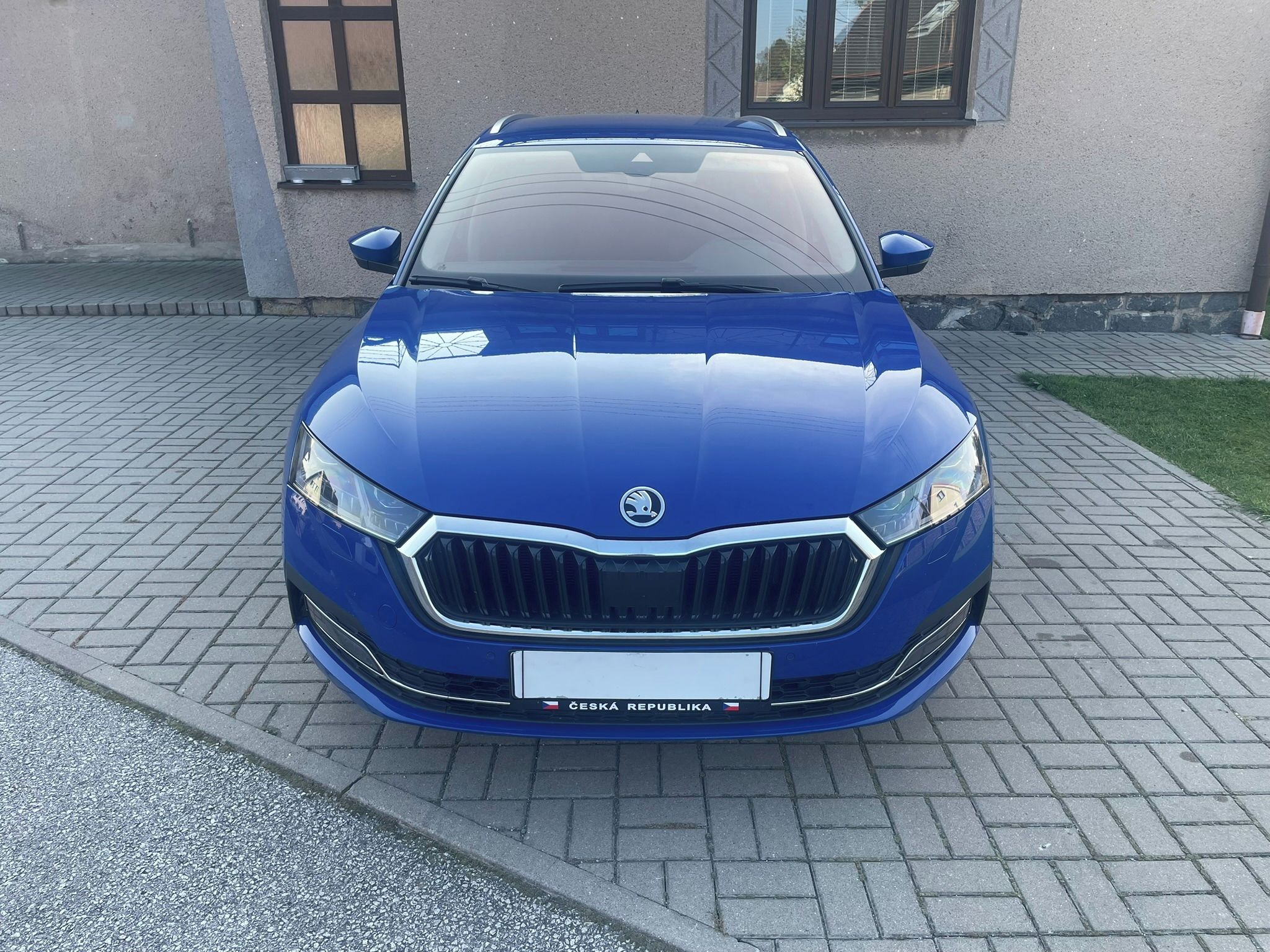 Škoda Octavia, combi 2,0 TDi 85 kW,Style - fotka 3