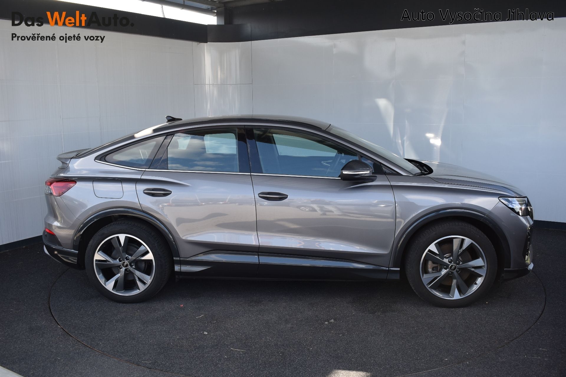 Audi Q4 e-tron, Sportback quattro 220kW,Tepeln - fotka 6