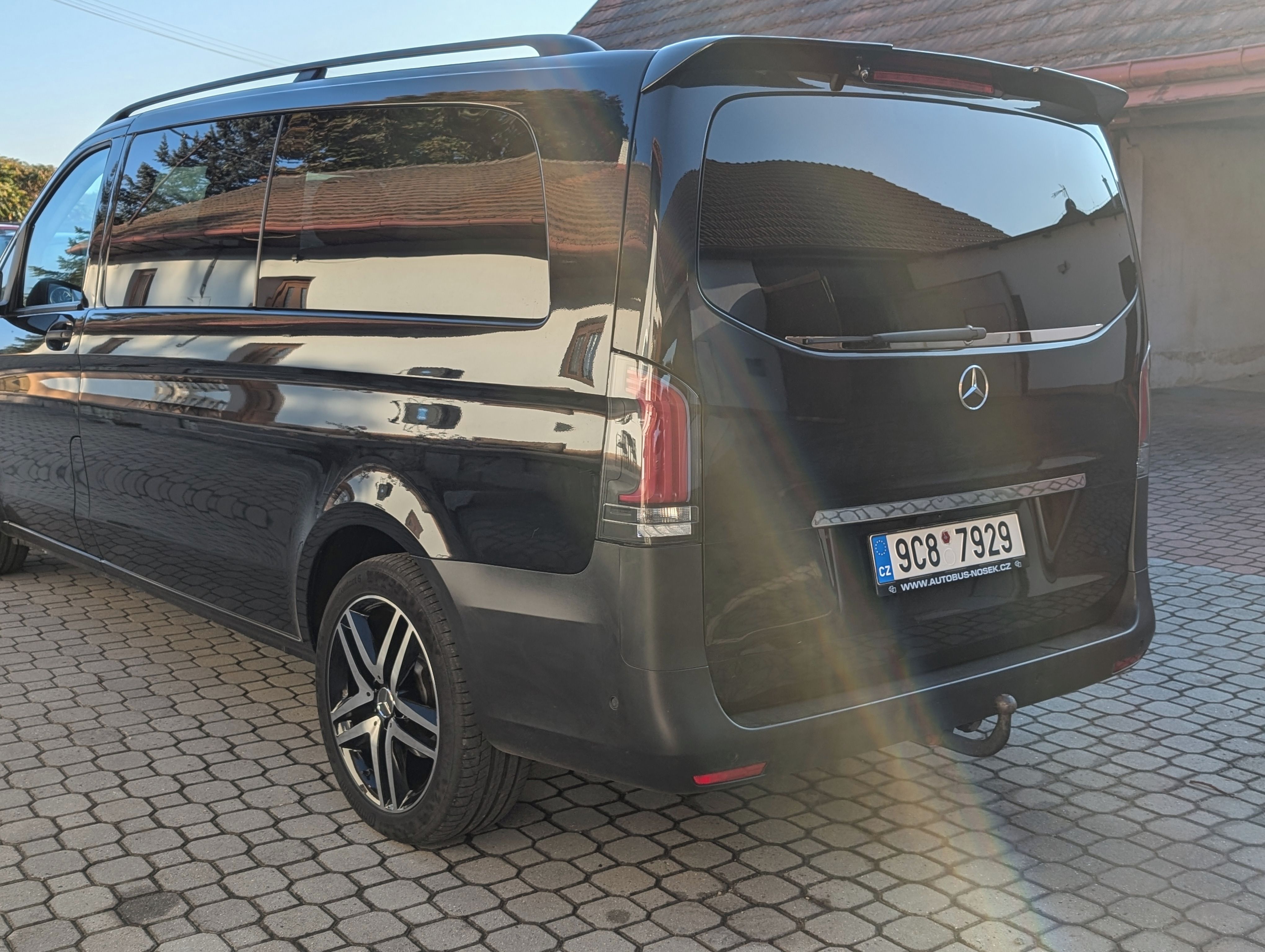 Mercedes-Benz Vito, Mercedes Benz Vito 2.2L 9 míst - fotka 3