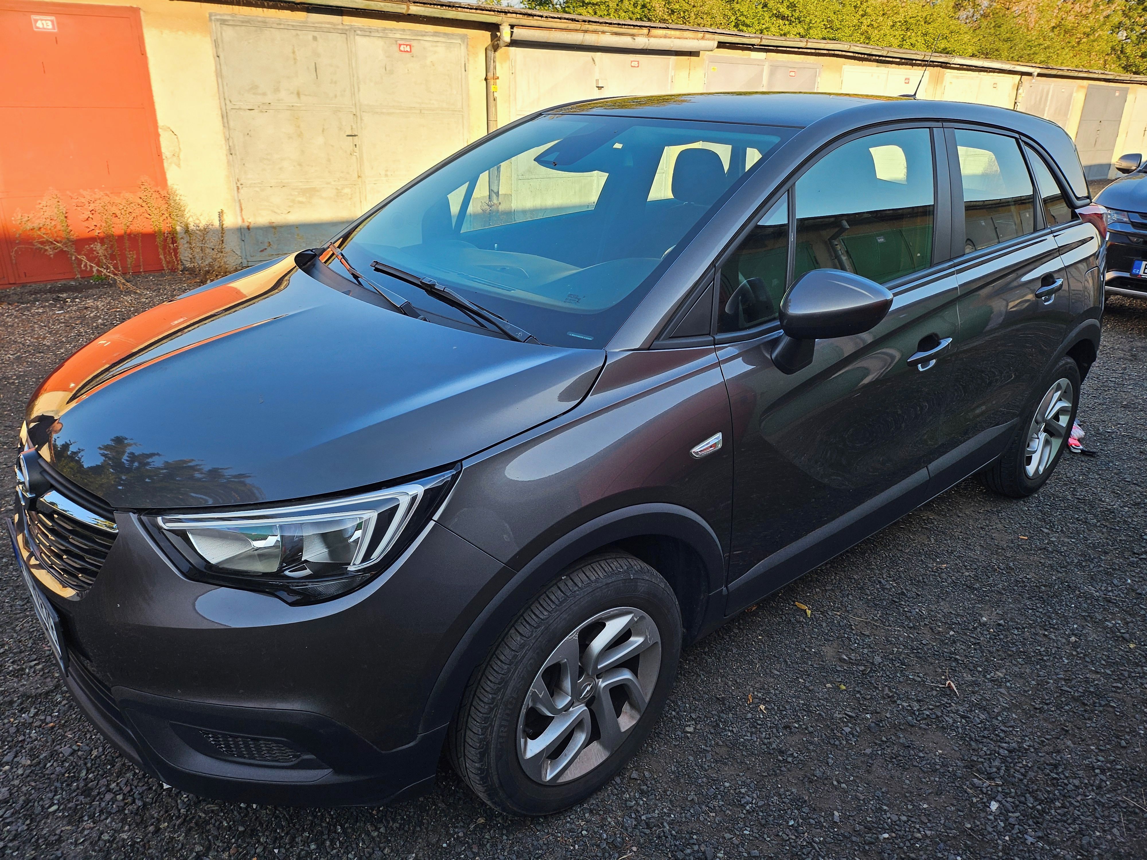 Opel Crossland X - fotka 2