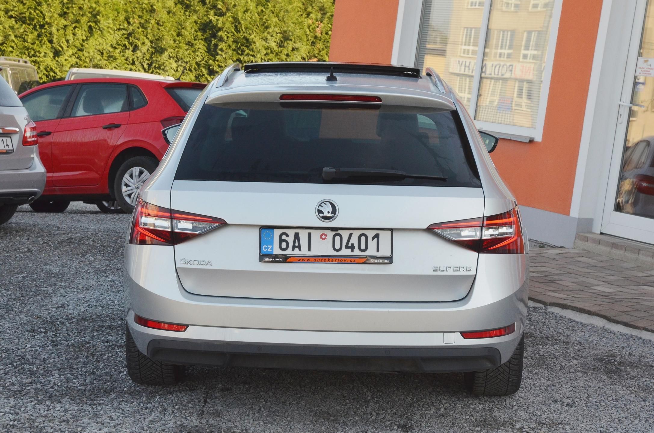 Škoda Superb, 1.8 TSi DSG STYLE / ČR / PANO - fotka 5