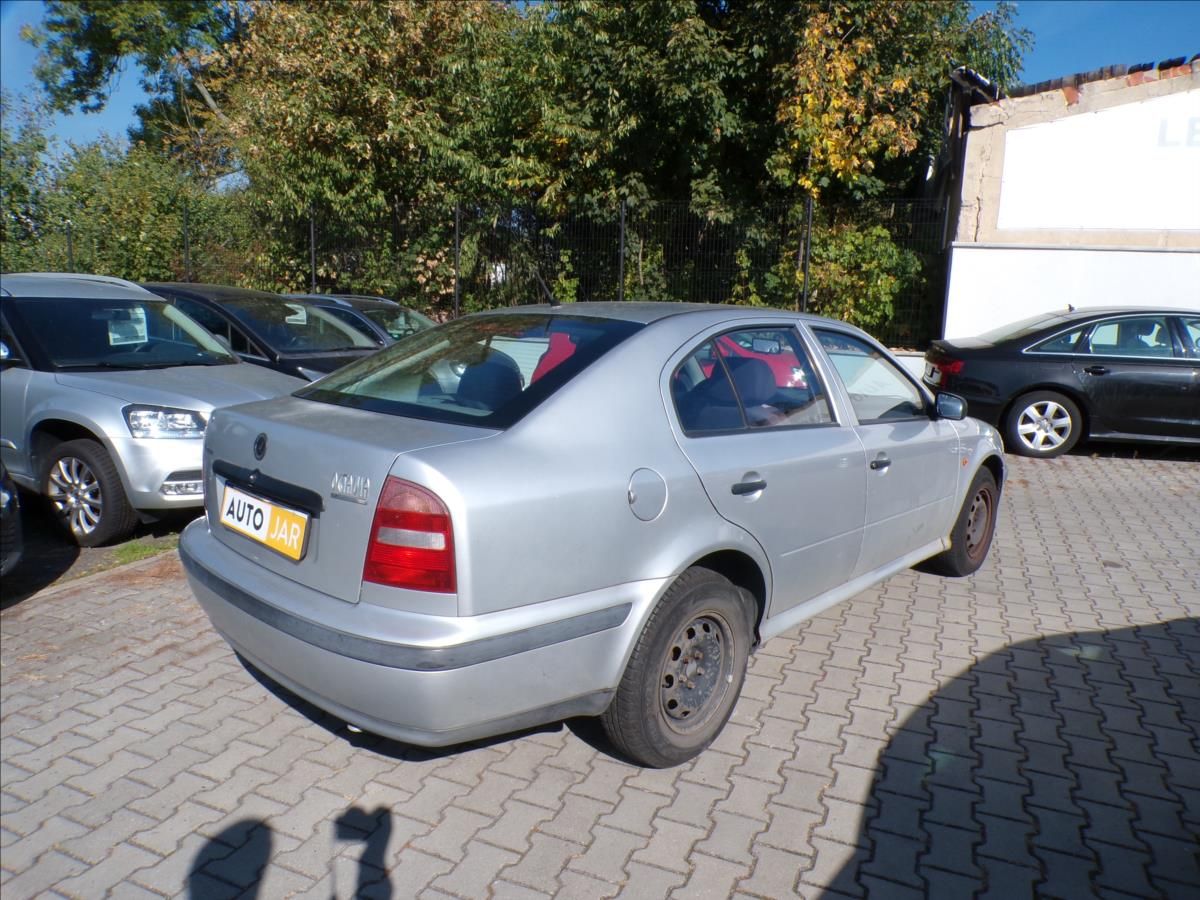 Škoda Octavia, 1,6 LX  EKO ZAPLACENO - fotka 4