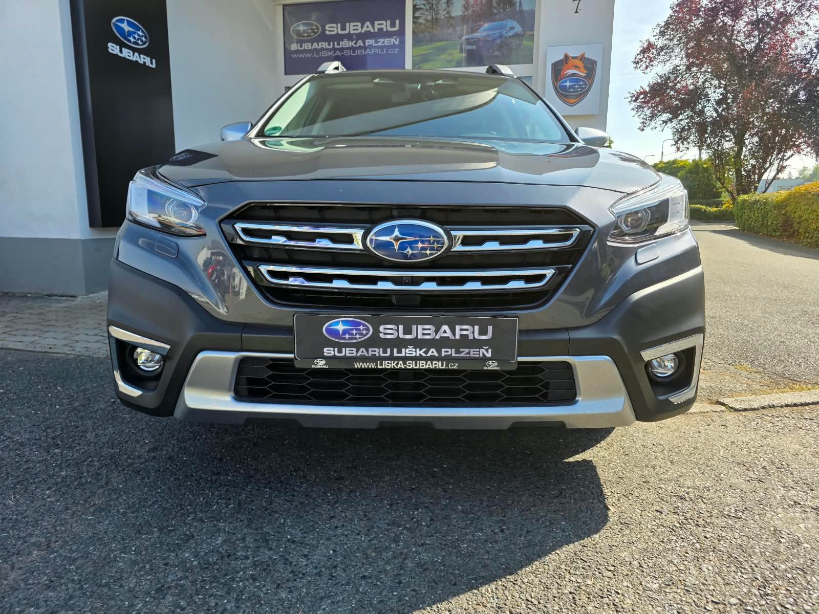 Subaru Outback, 2,5 CVT Touring CZ Harman - fotka 4