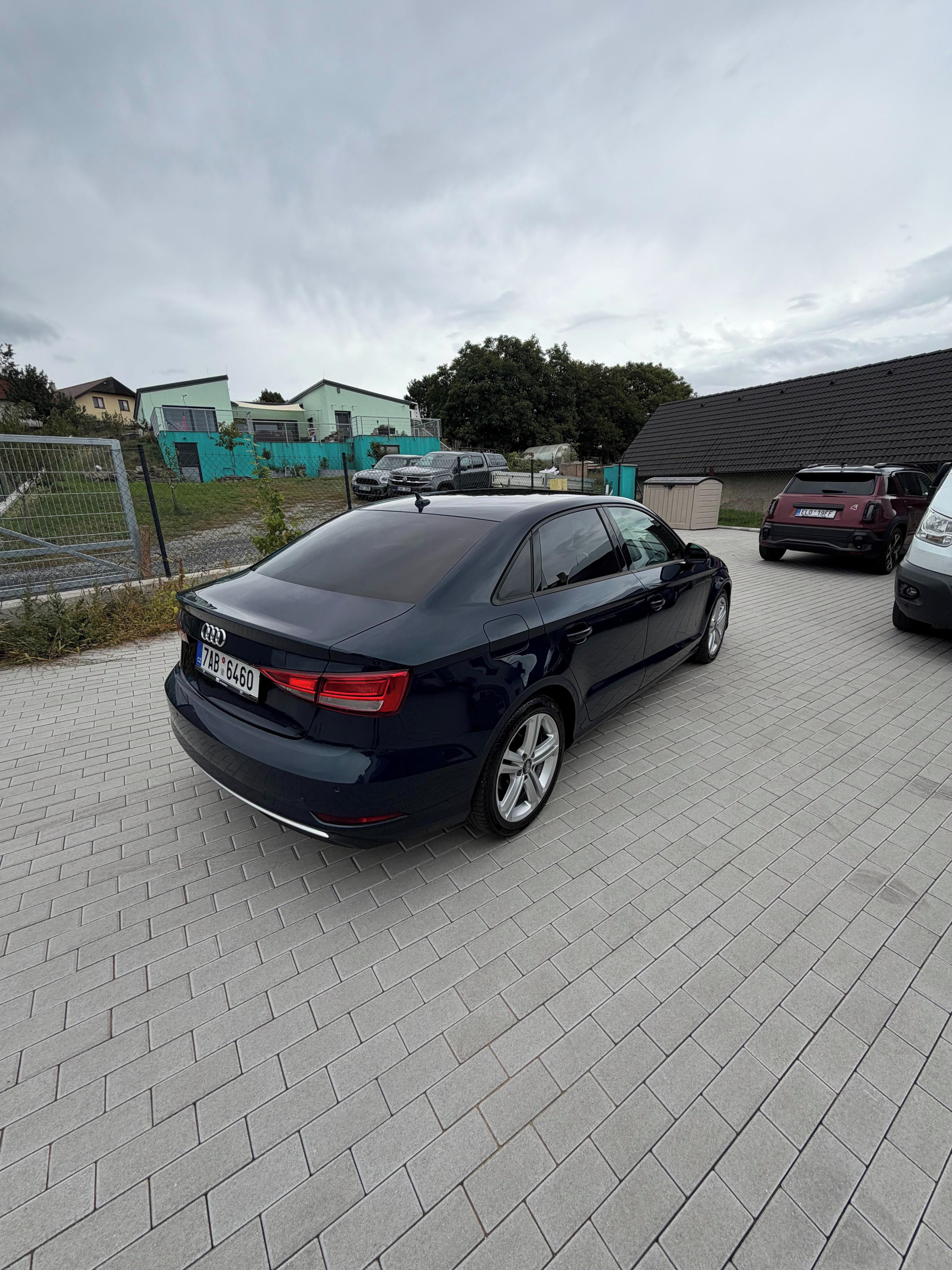 Audi A3, 1.6 TDI 85 kW - fotka 5