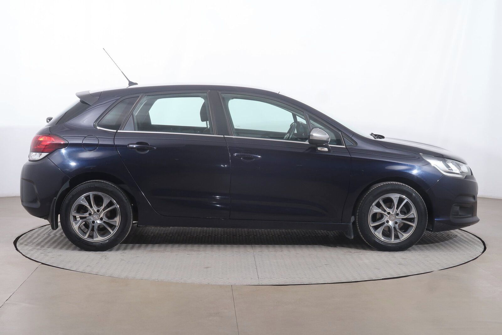 Citroën C4, 1.6 BlueHDi, Serv.kniha - fotka 6