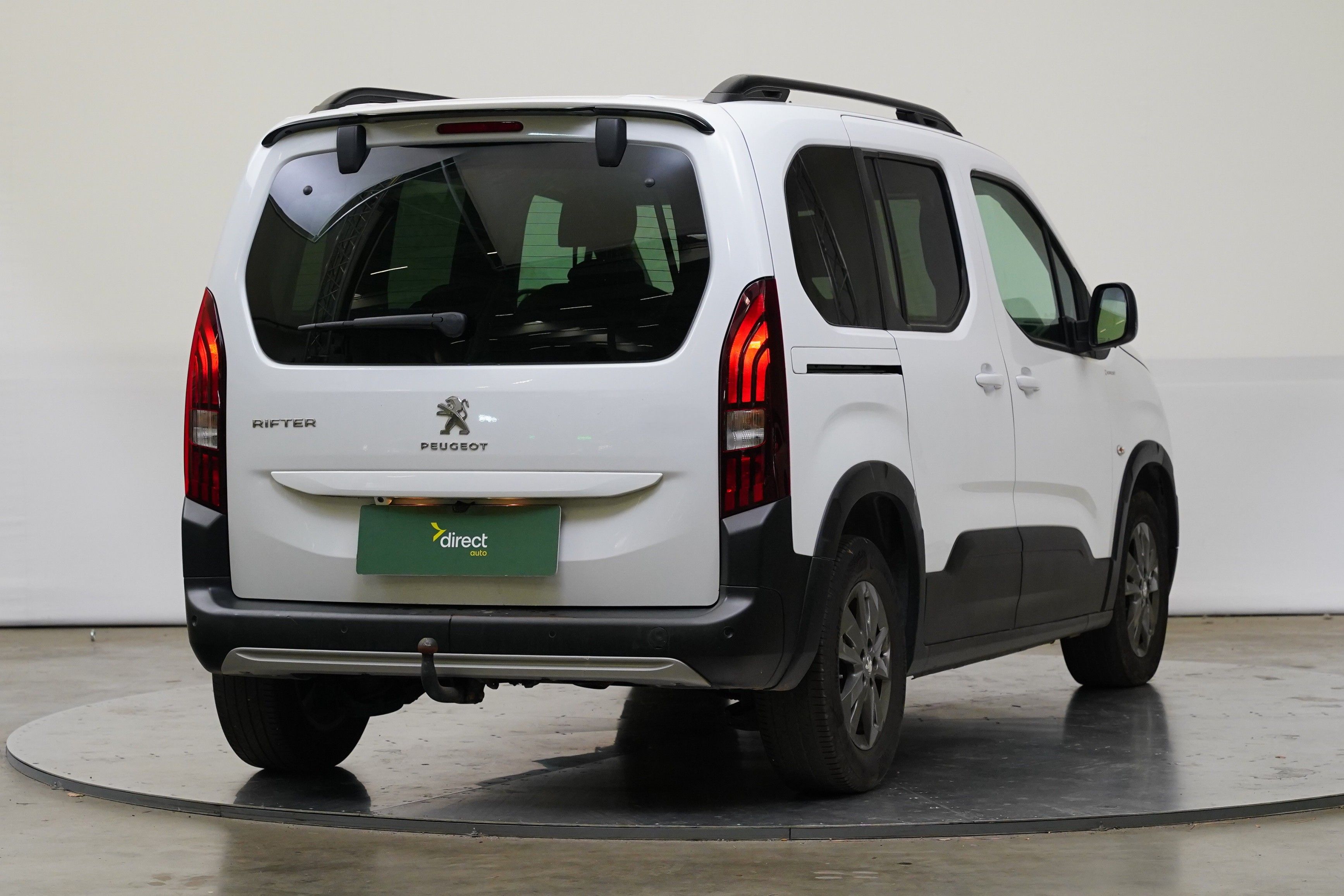 Peugeot Rifter, 1.5 BlueHDi 96 kW ALLURE - fotka 2