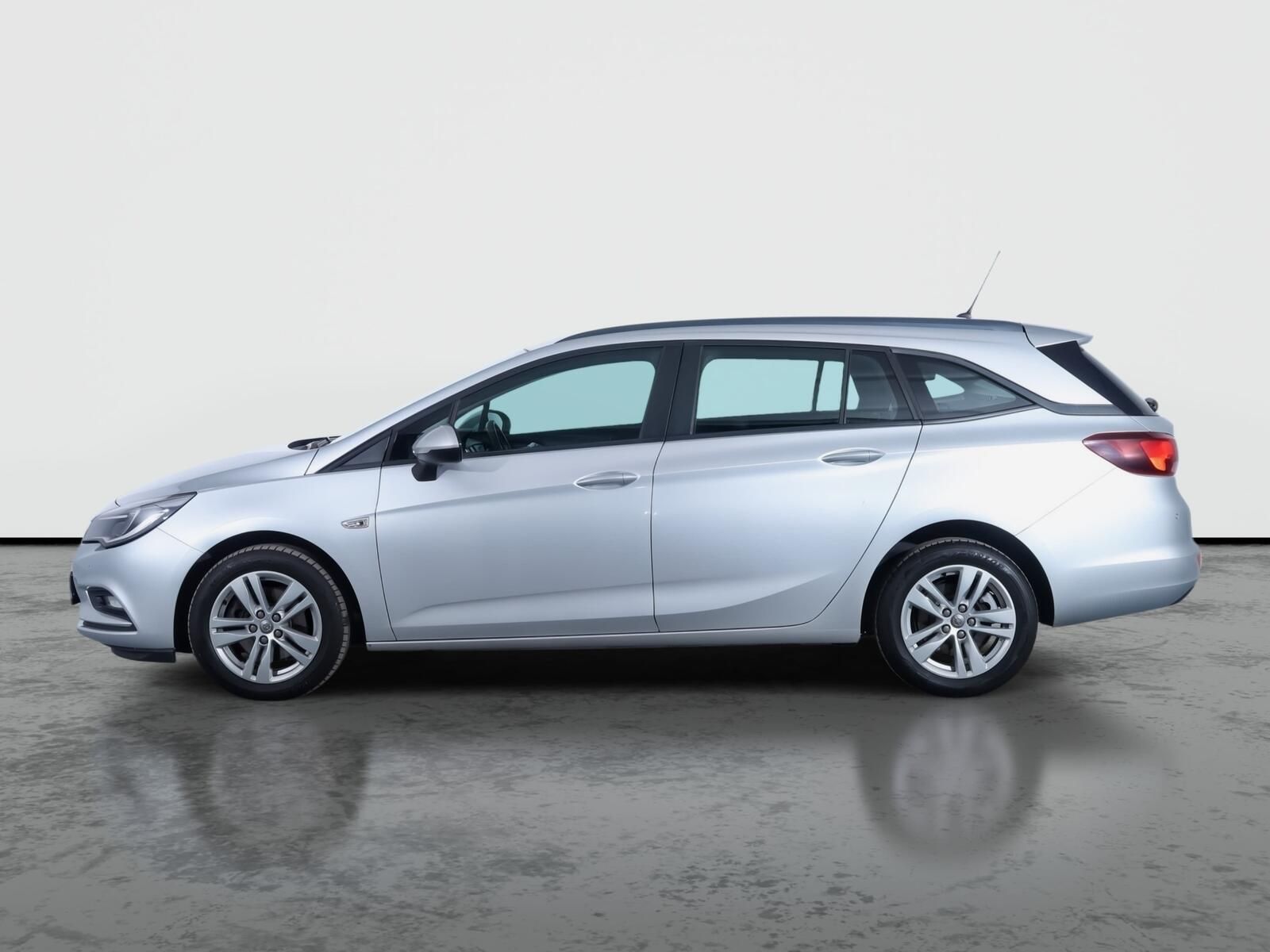 Opel Astra, 1.6 CDTI, Edition, Serv.kniha - fotka 3