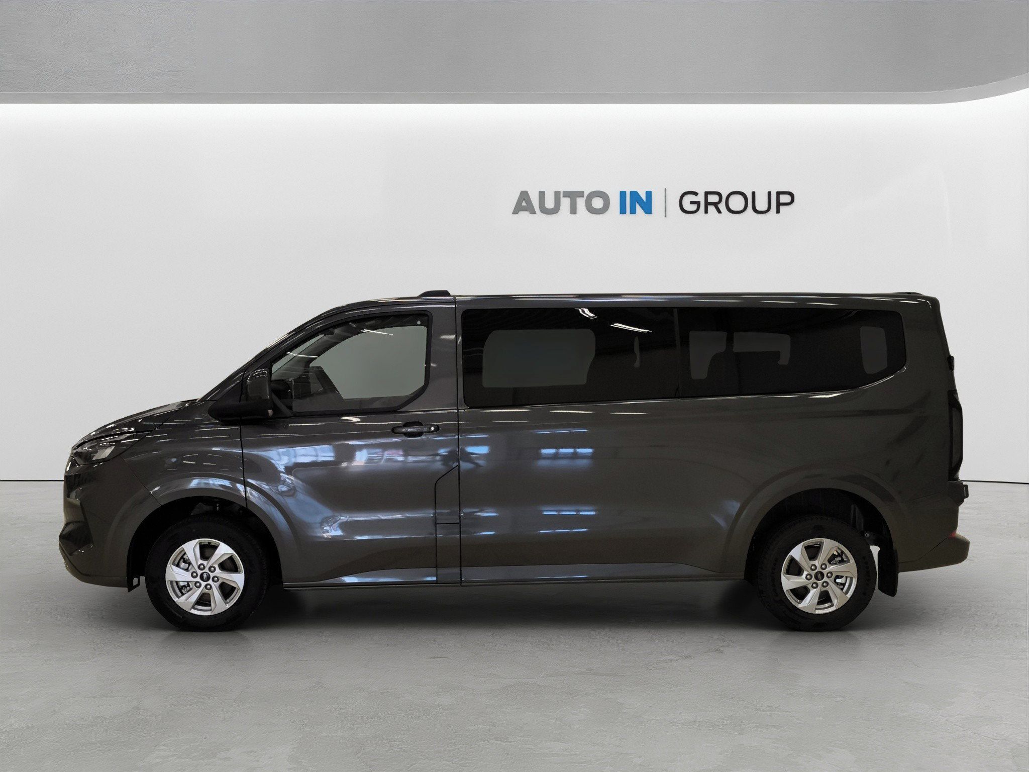 Ford Transit Custom, kombi 2.0 TDI L2 Limited - fotka 5