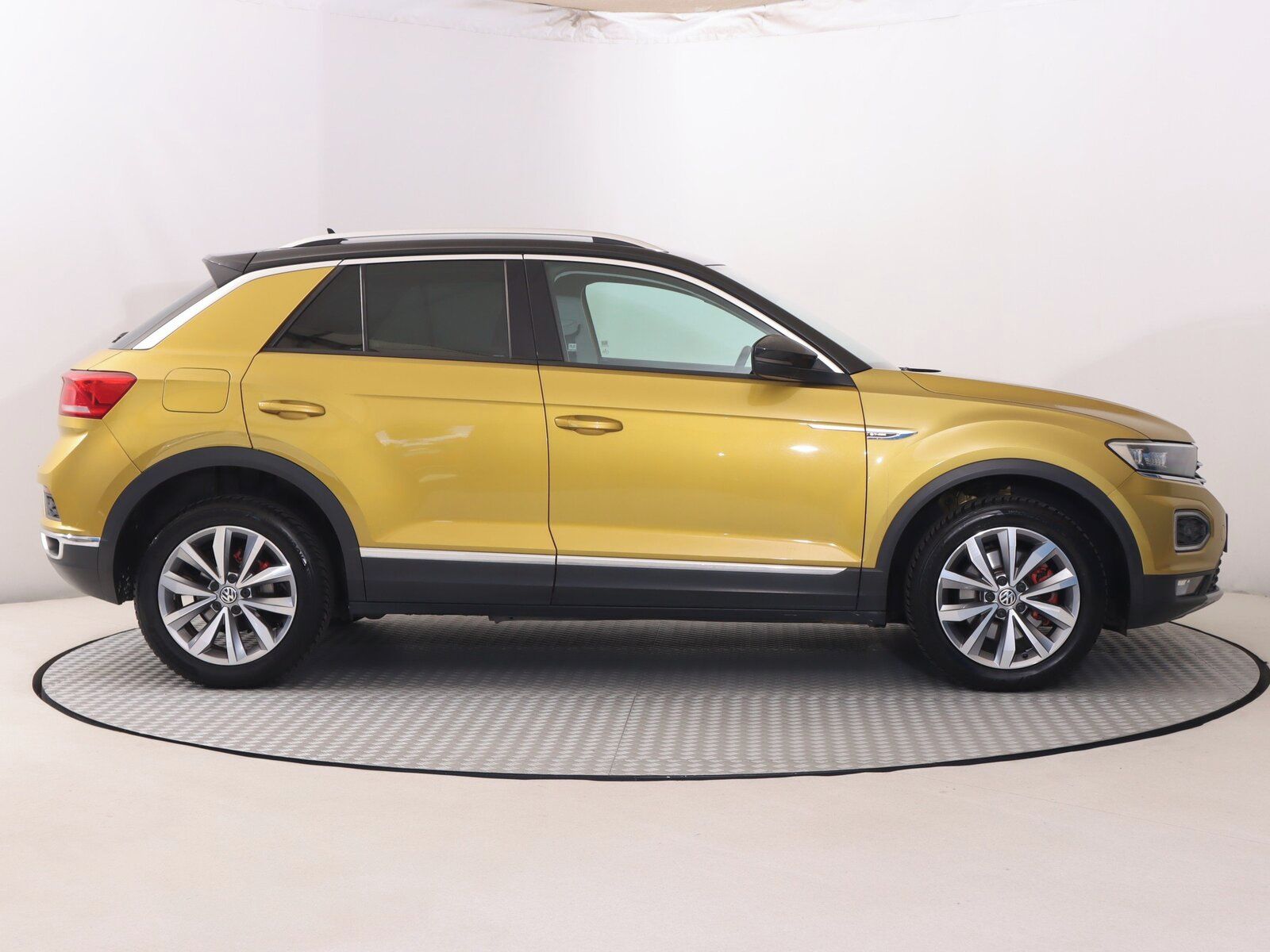 Volkswagen T-Roc, 1.0 TSI - fotka 6
