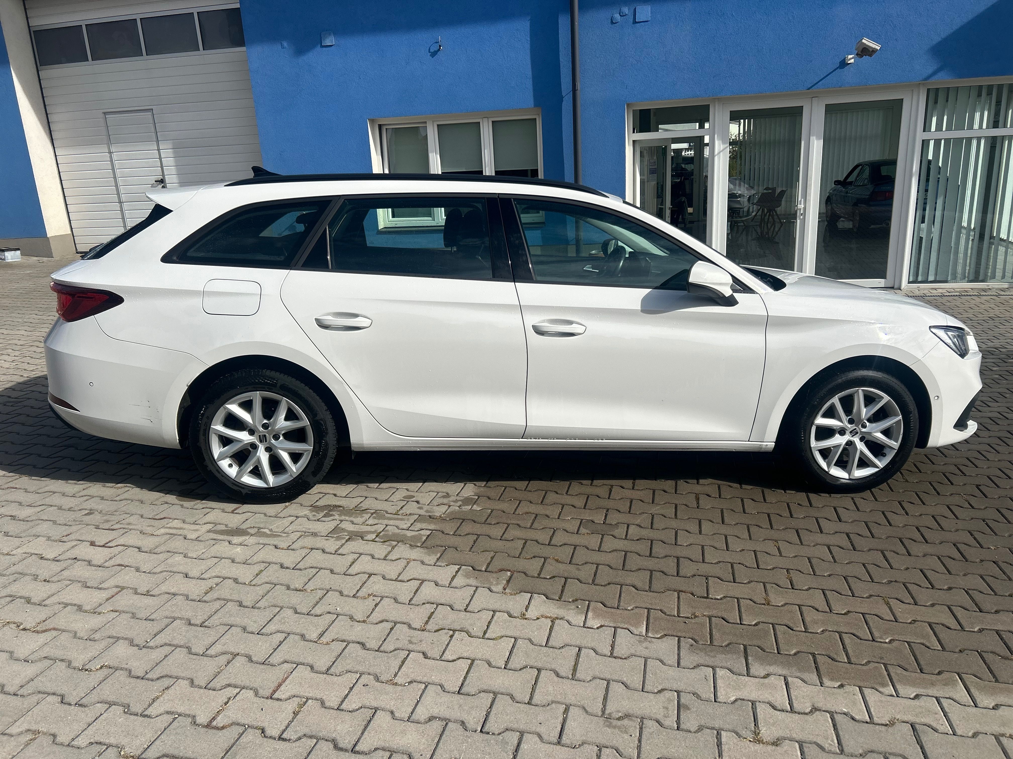 Seat Leon, 2.0 TDi SP Style - fotka 4