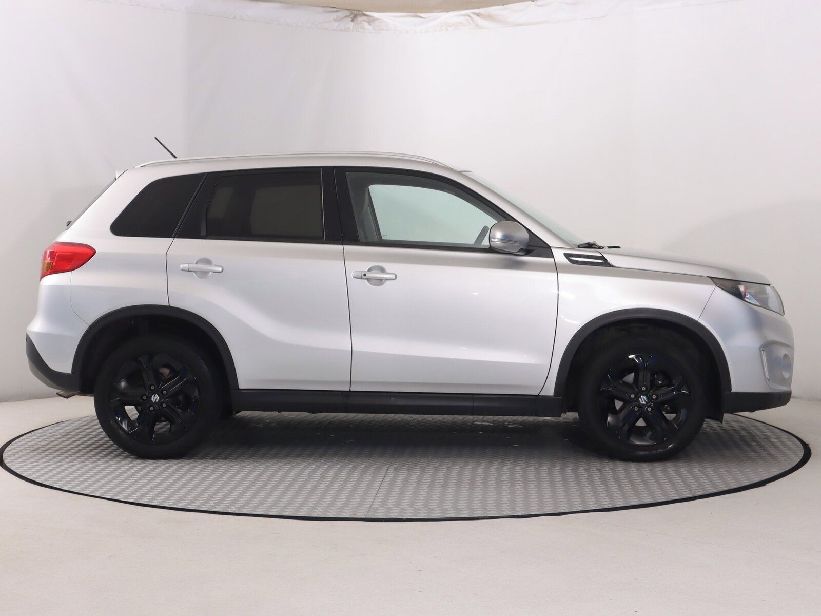 Suzuki Vitara, 1.4 BoosterJet, 4X4 - fotka 6