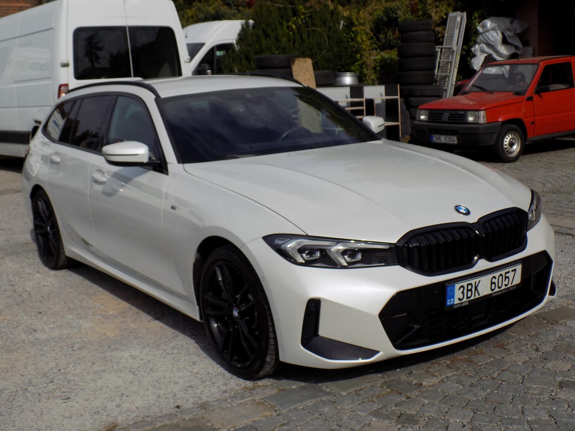 BMW Řada 3, 330I 180 KW M SPORT XDRIE - fotka 4