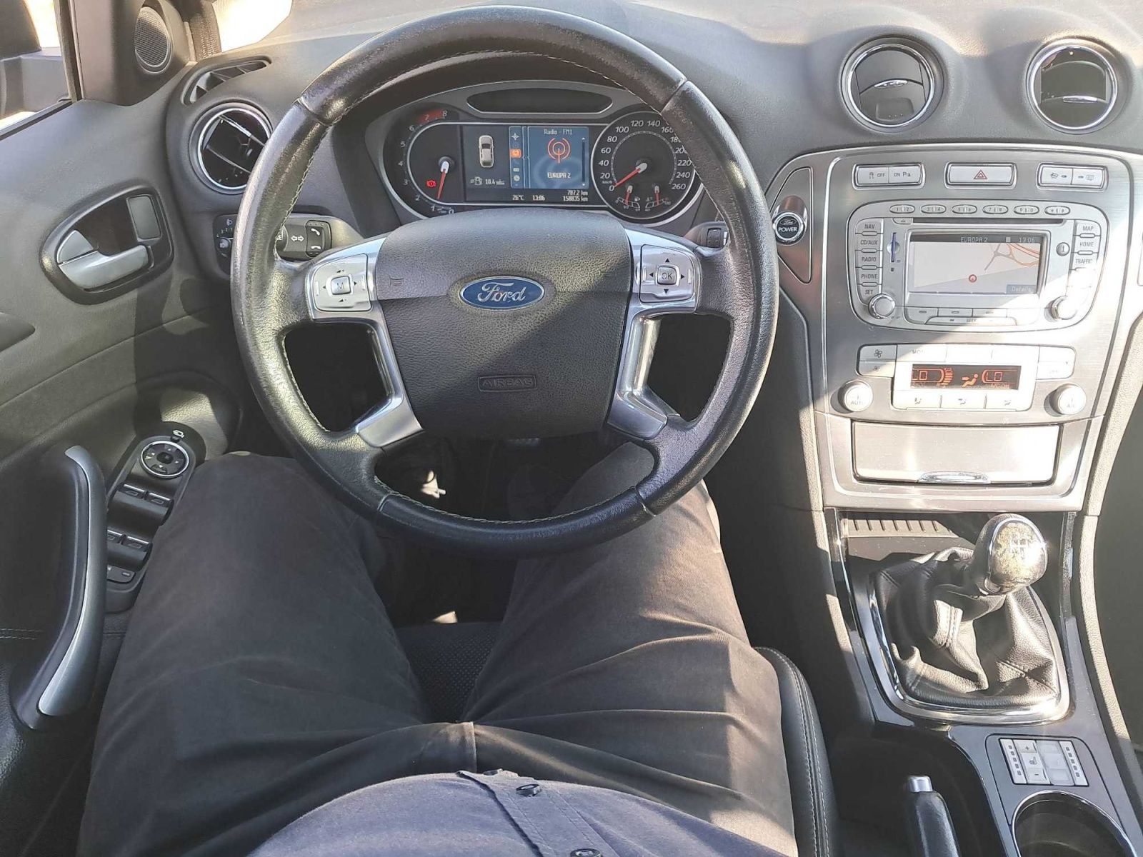 Ford Mondeo, 2.0 16V, Titanium, po STK - fotka 3
