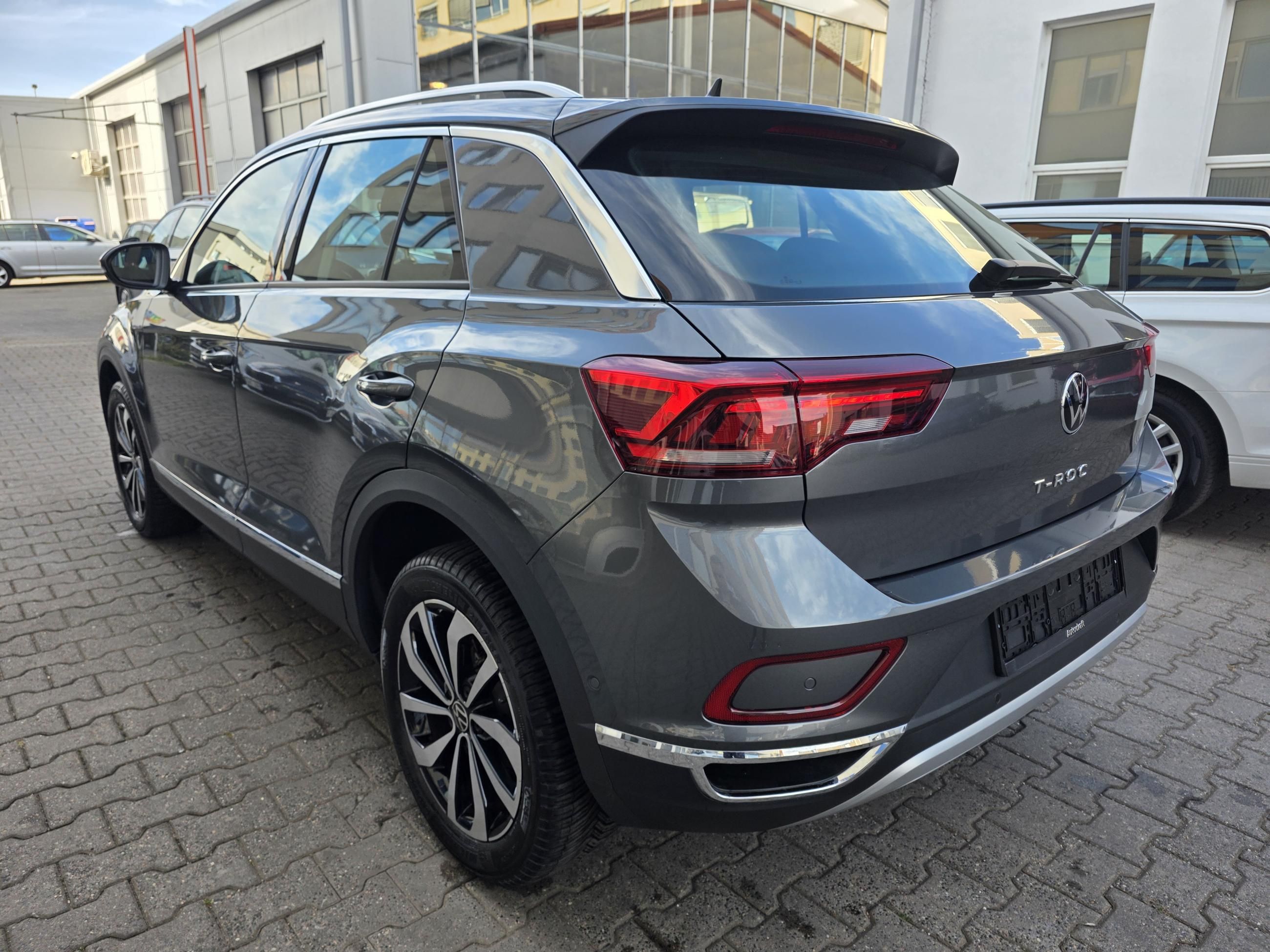 Volkswagen T-Roc, Style 1.5 TSI 110kW Manuál - fotka 4
