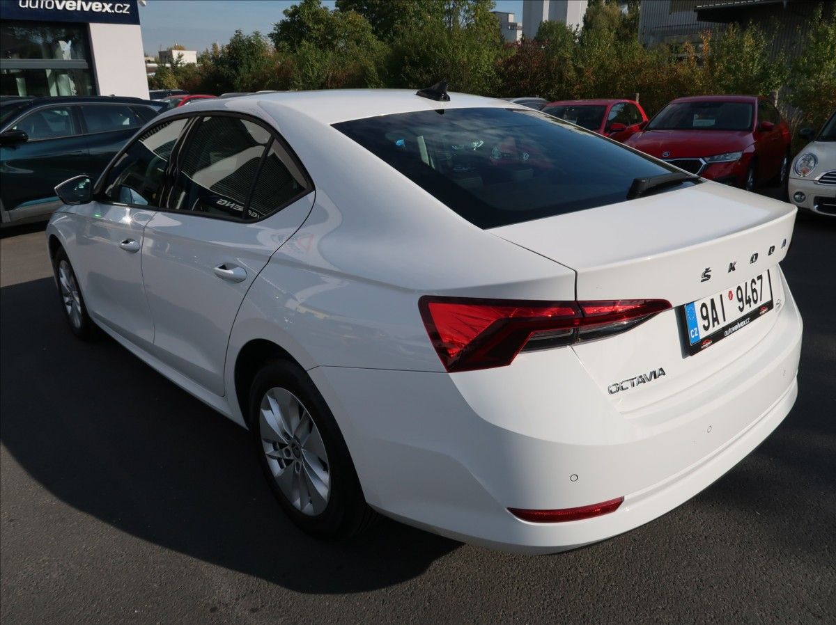 Škoda Octavia, 2,0 TDi,1majČR,DSG,Serv.k.,DPH - fotka 4