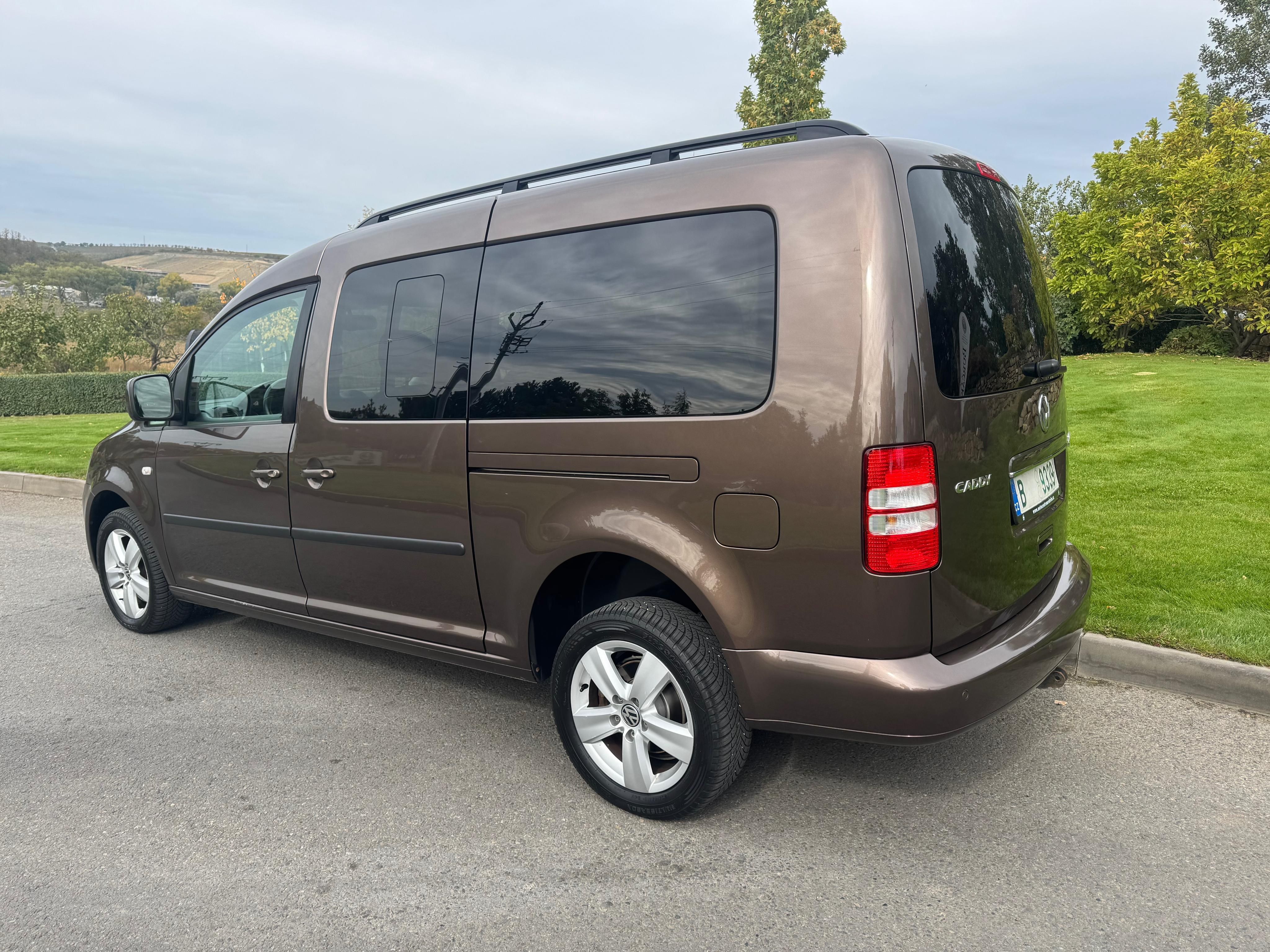 Volkswagen Caddy, 2.0TDi LONG 7-míst Ruční ovlád - fotka 5