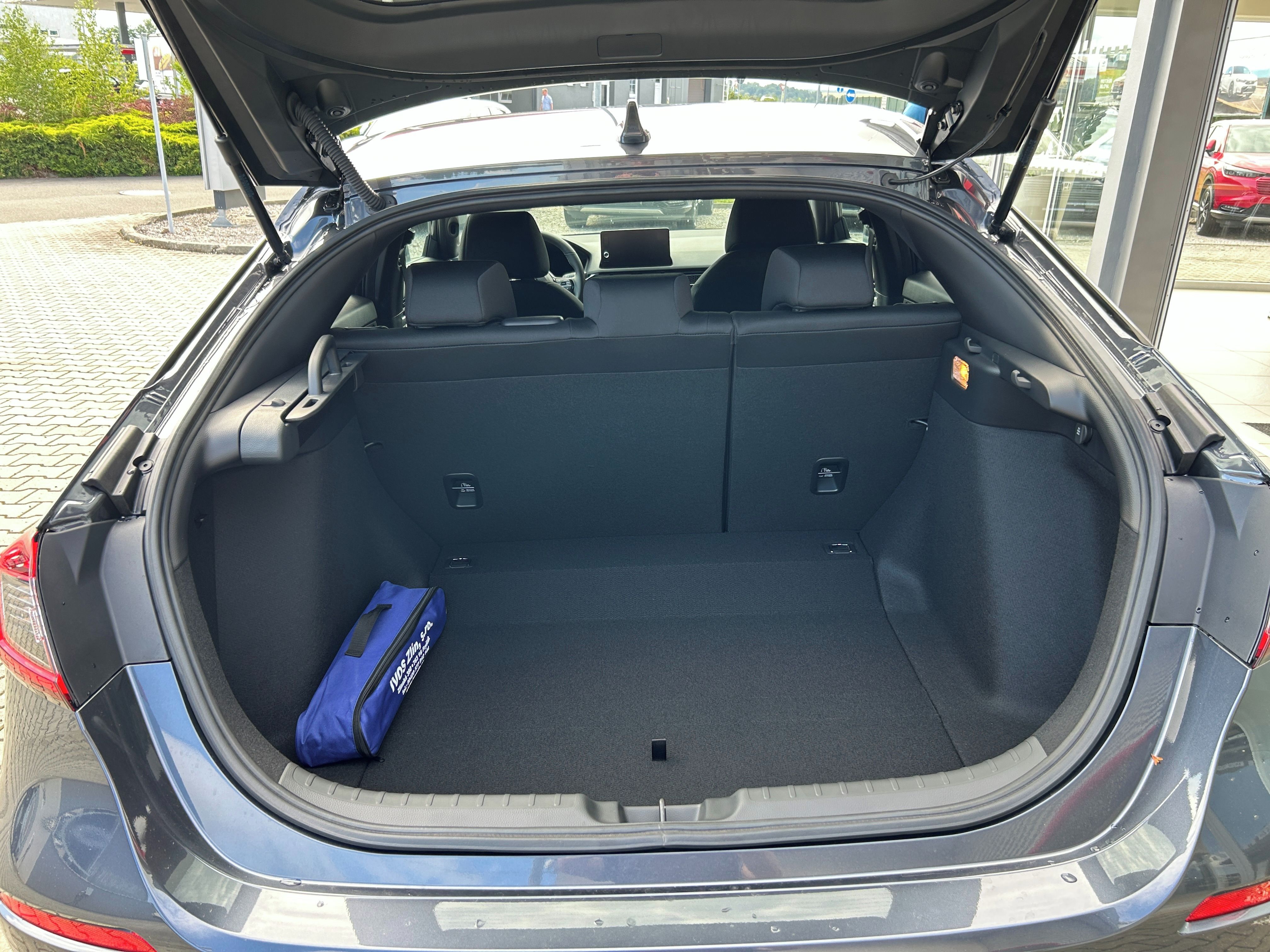 Honda Civic, 2.0 e:HEV ELEGANCE MY 27 - fotka 5