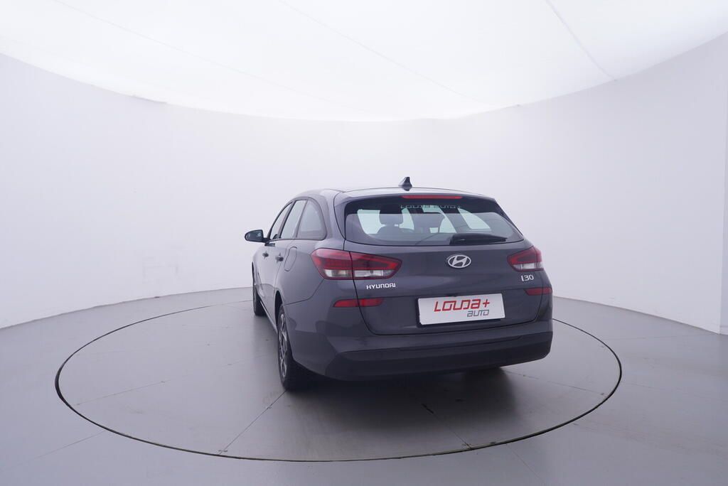 Hyundai i30, Comfort 1.0 GDI 73 kW - fotka 4