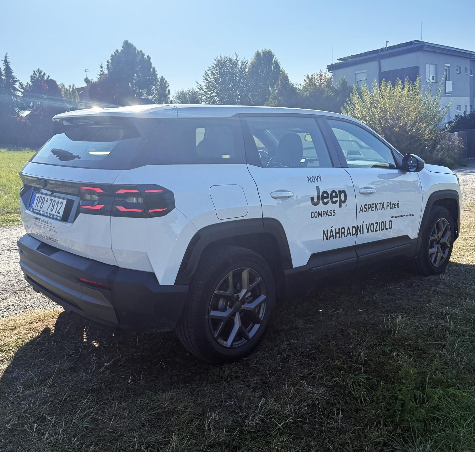Jeep Compass, Altitude e-hybrid 145k - fotka 6