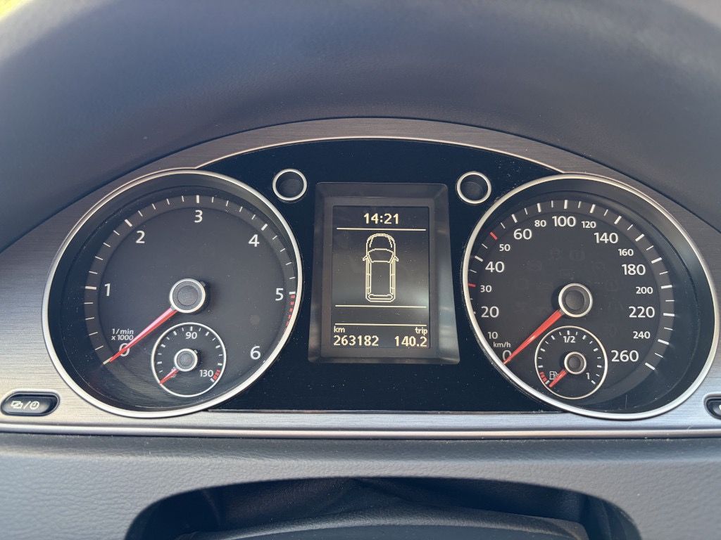 Volkswagen Passat Variant, B7 2.0 TDI 103 kW CFFB tažné - fotka 5