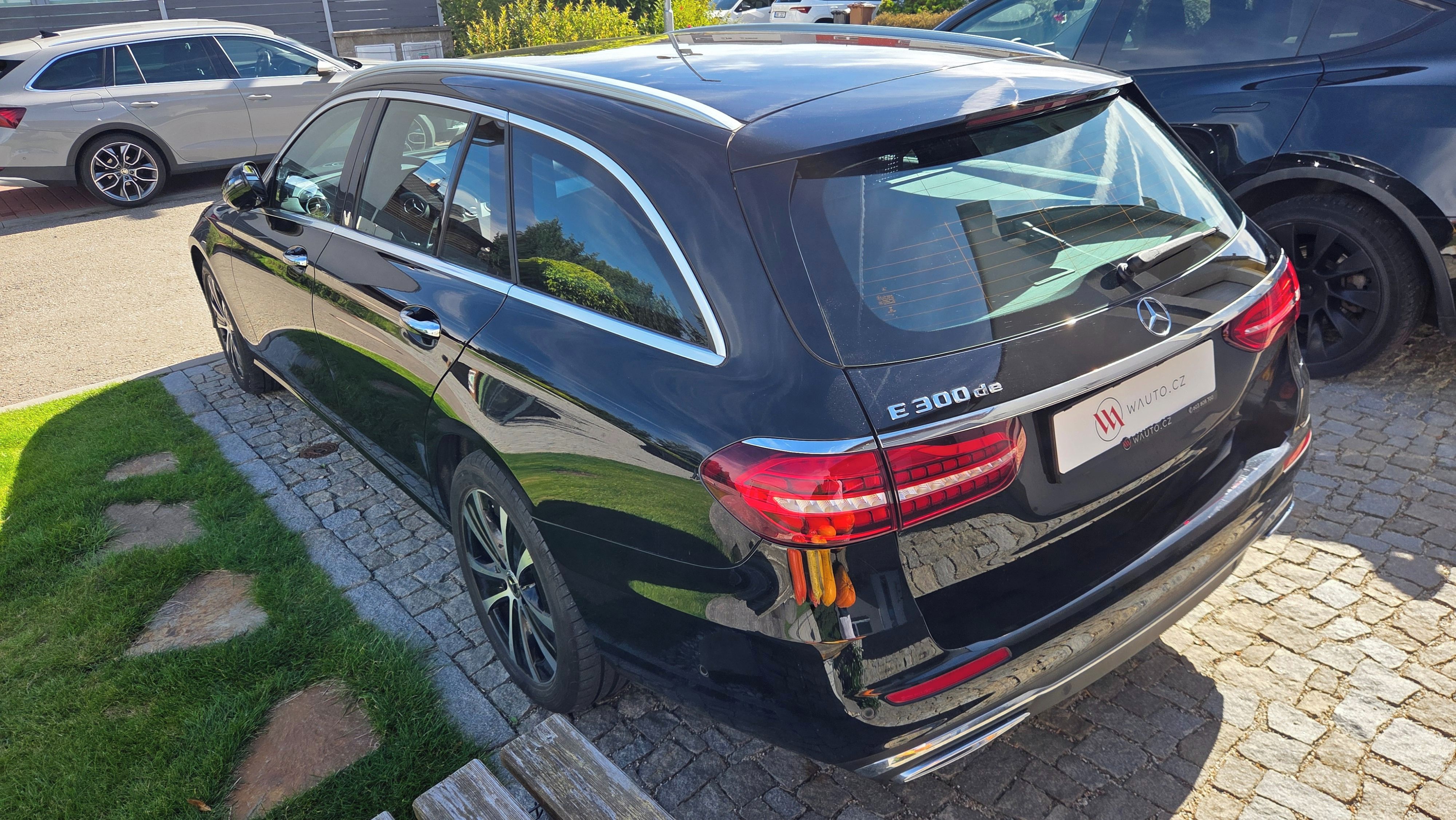 Mercedes-Benz Třídy E, 300 de, AVANTGARDE, DPH - fotka 5