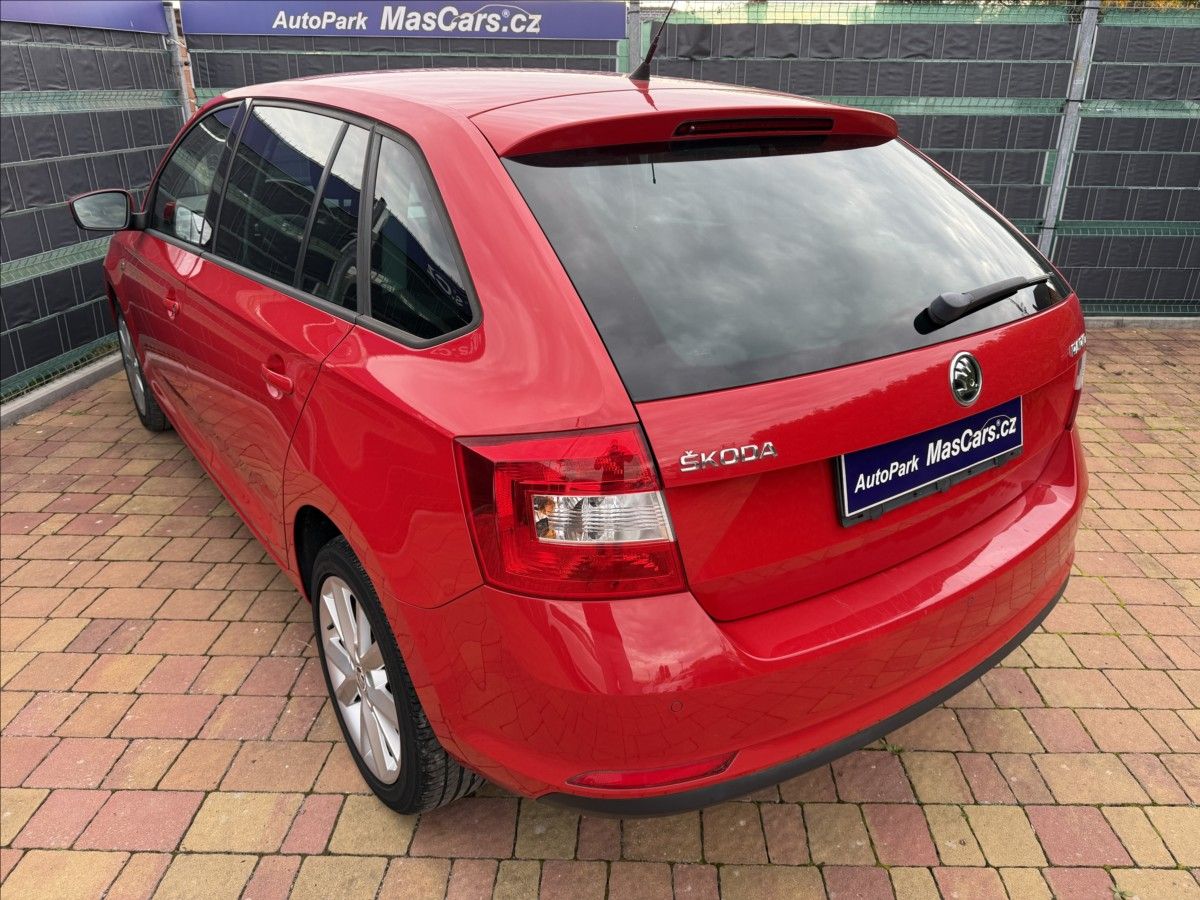 Škoda Rapid, 1.6 TDI Spaceback Ambition - fotka 6