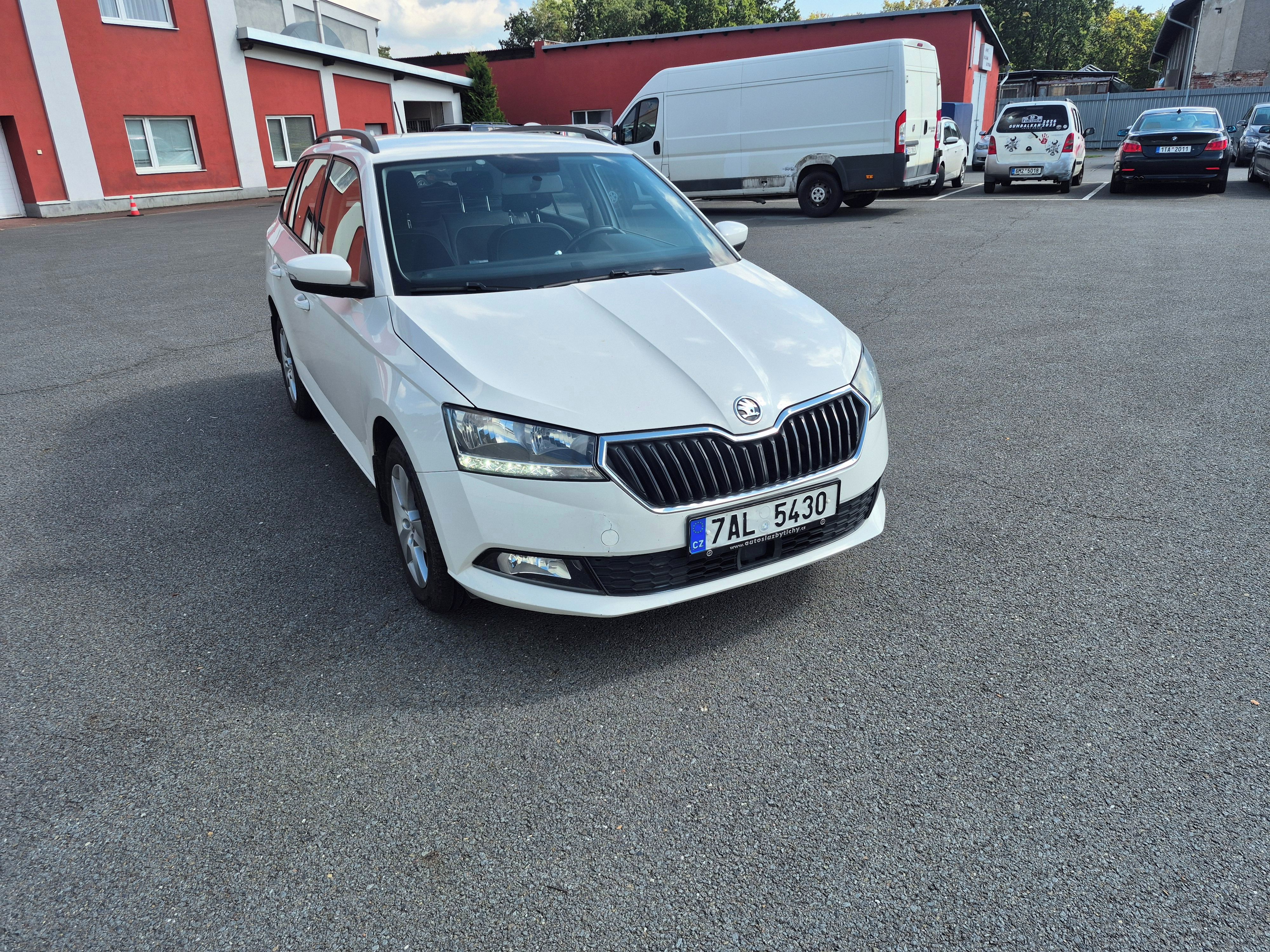 Škoda Fabia, Fabia kombi 1.0 tsi - fotka 2