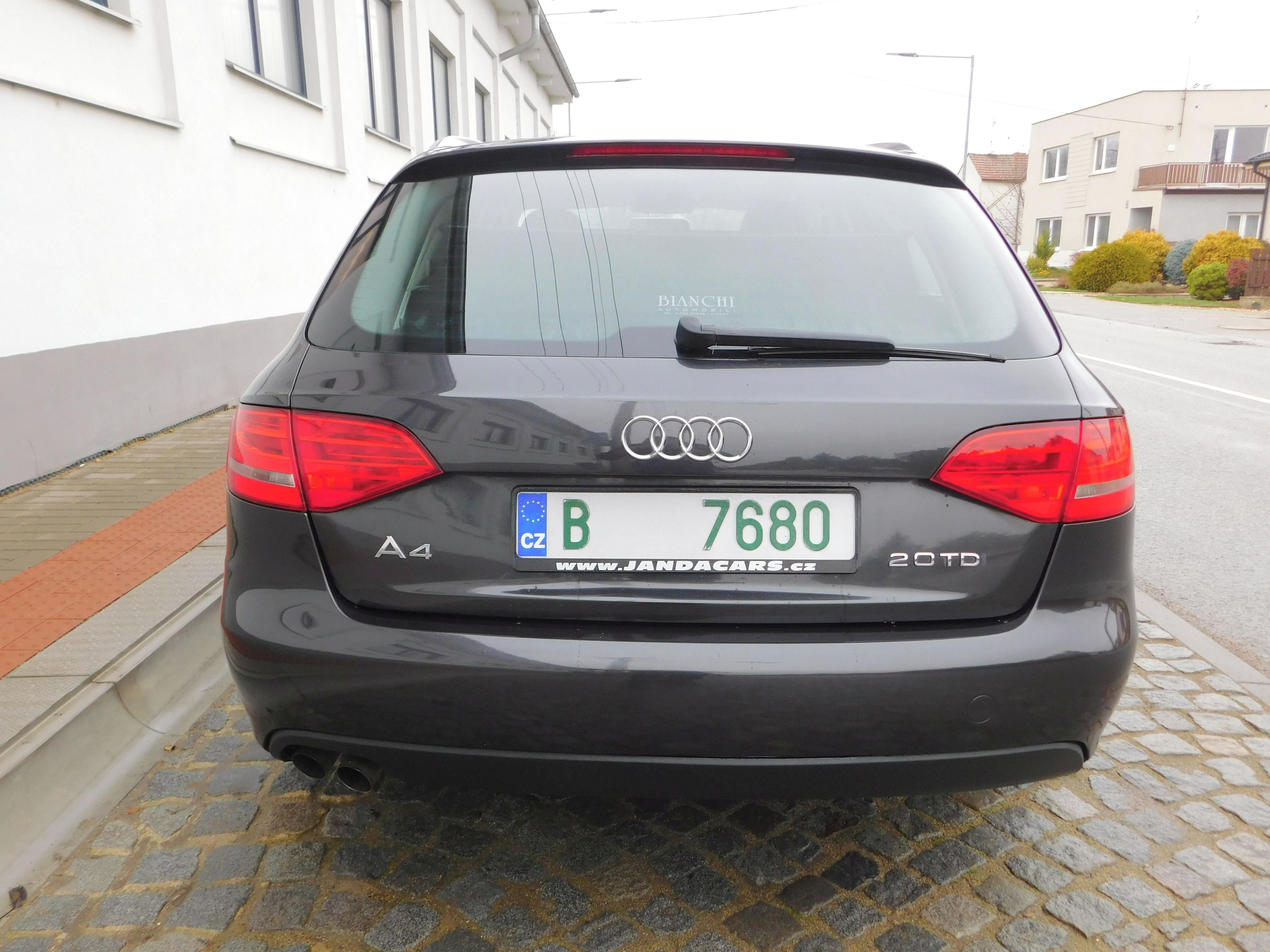 Audi A4, A4 Avant 2.0 tdi,105 kw,,PĚKNÁ - fotka 4