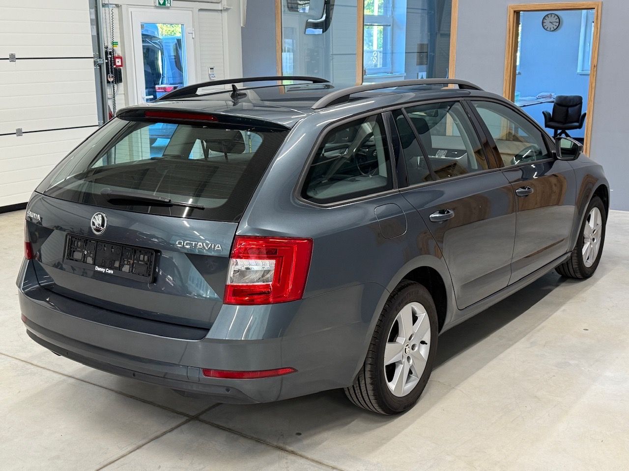 Škoda Octavia, 3 FL COMBI 1.5TSI 110kw AMBI - fotka 4