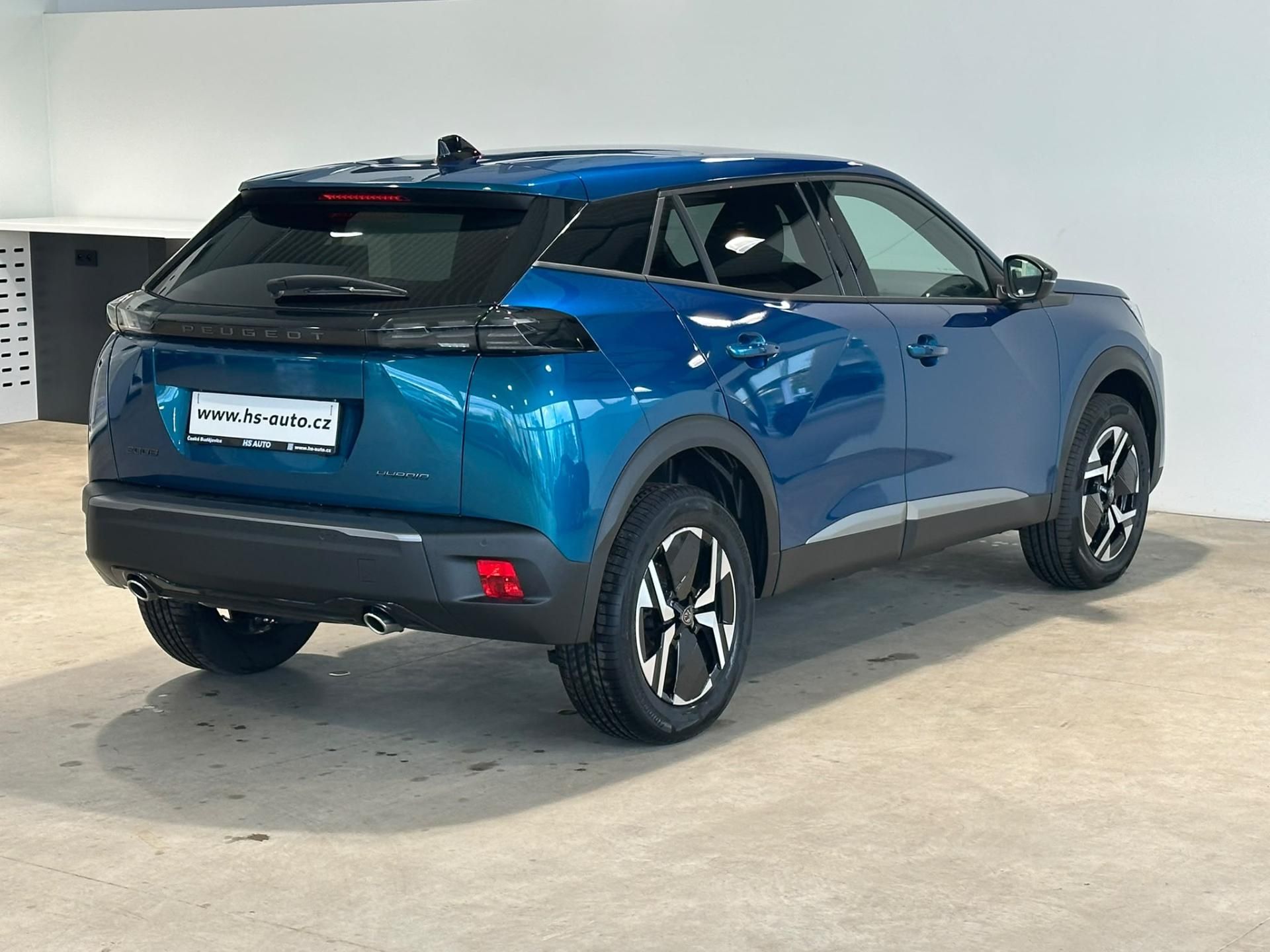 Peugeot 2008, ALLURE Hybrid 145 e-DCS6 - fotka 6