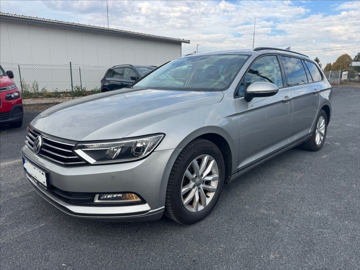 Volkswagen Passat, 1,6 TDi COMFORTLINE, DSG, NAVI